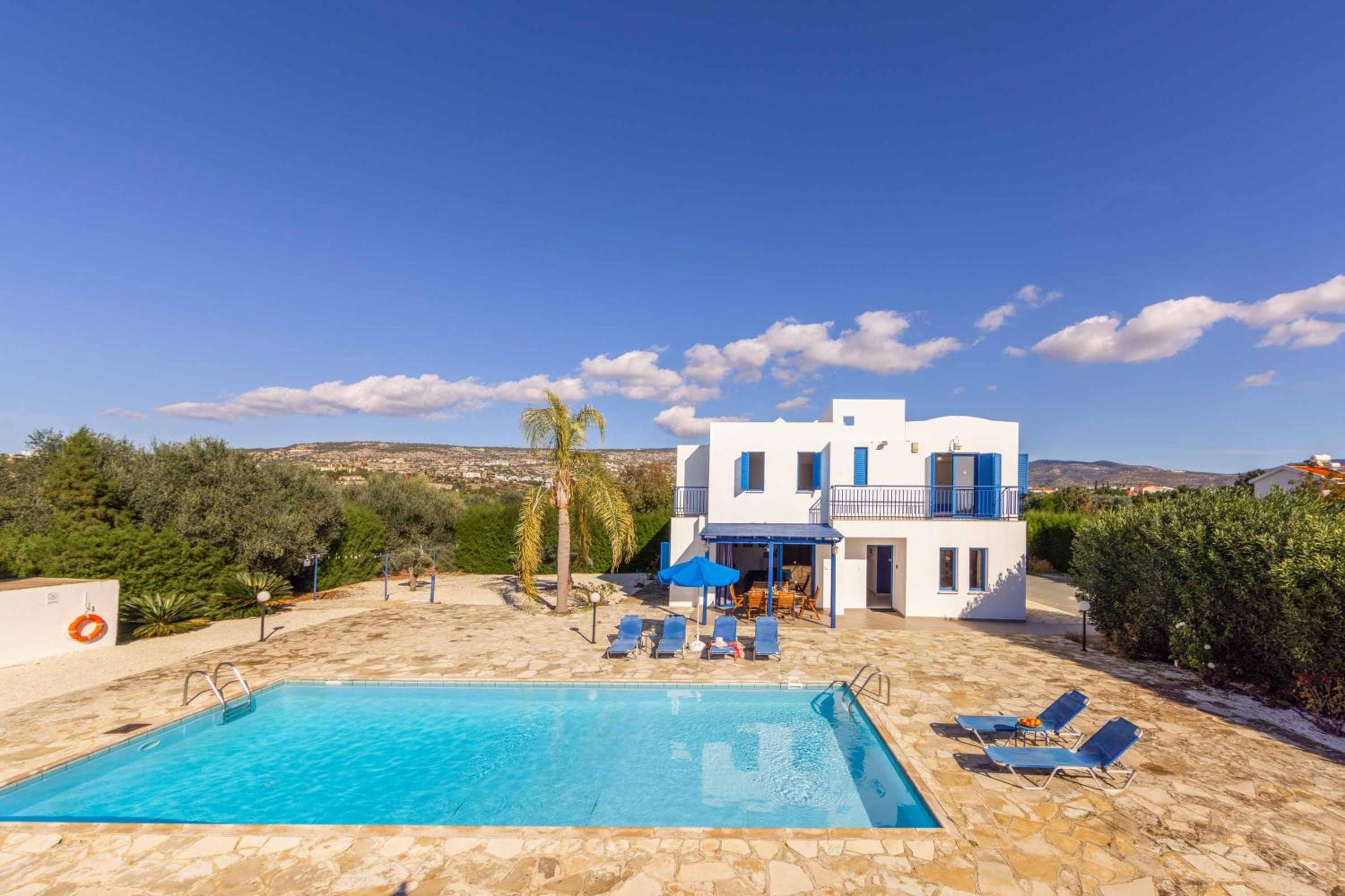 Three-Bedroom Villa photo 2