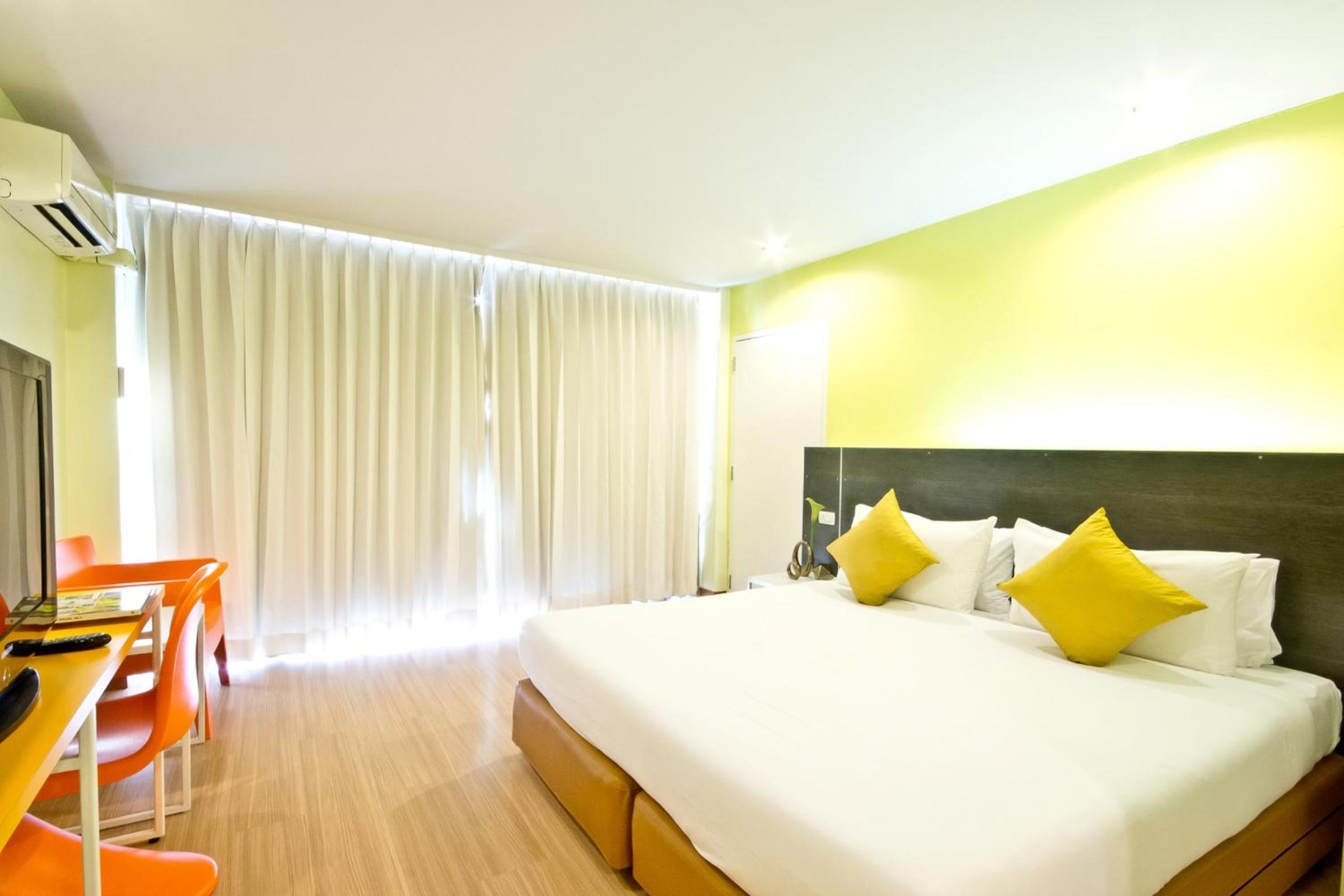 Deluxe Twin Room - Photo 10