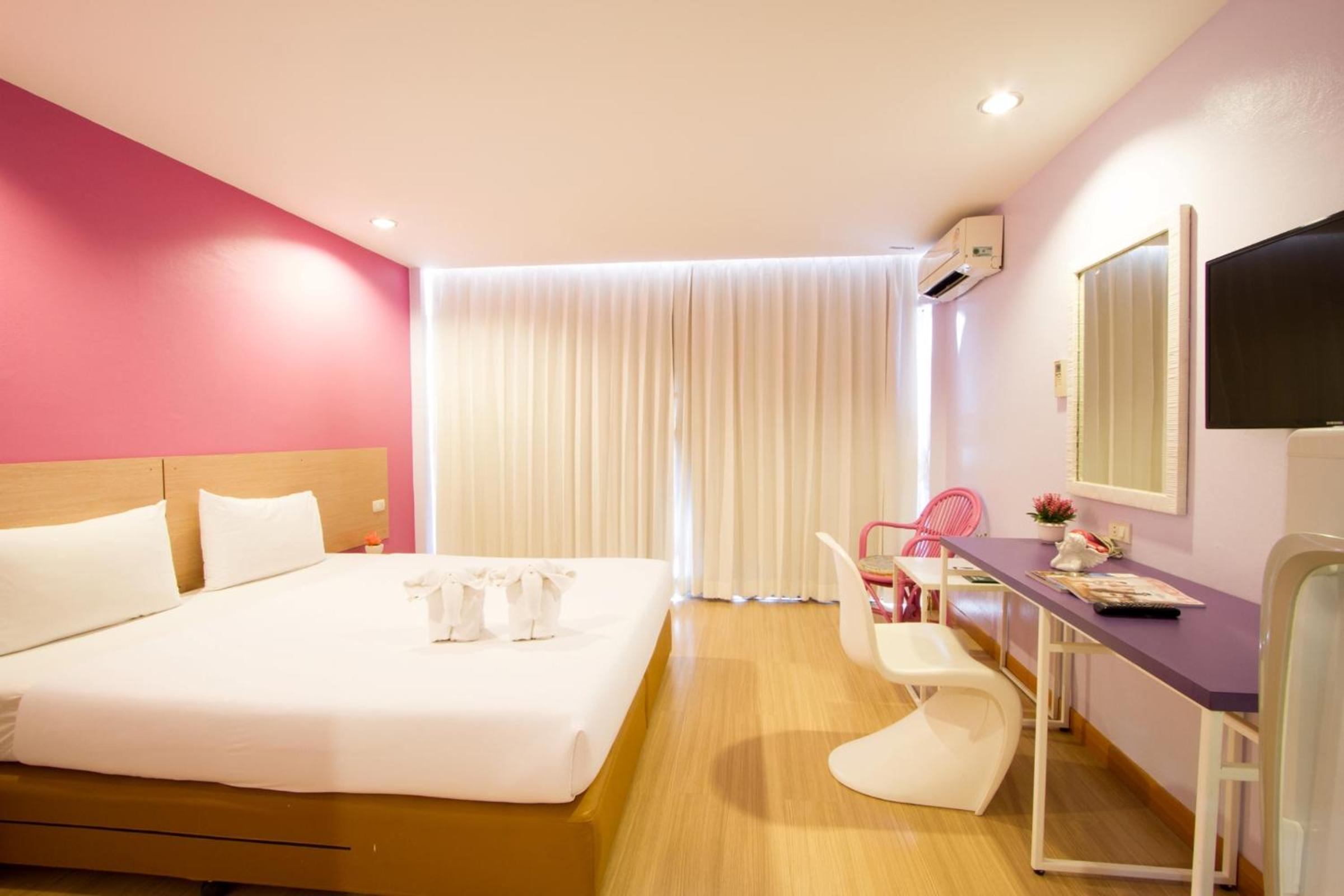 Deluxe Twin Room - Photo 6