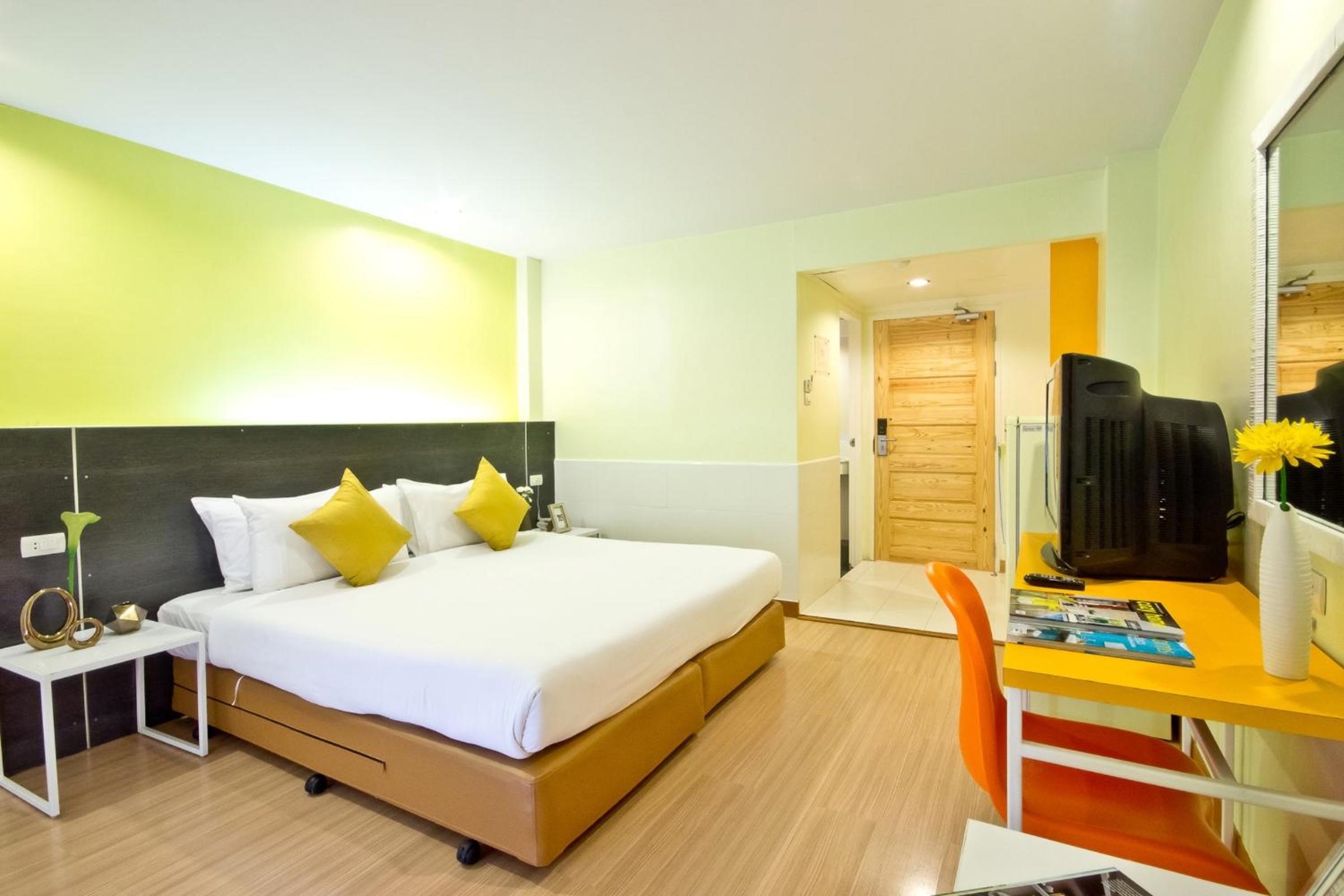 Deluxe Twin Room - Photo 2