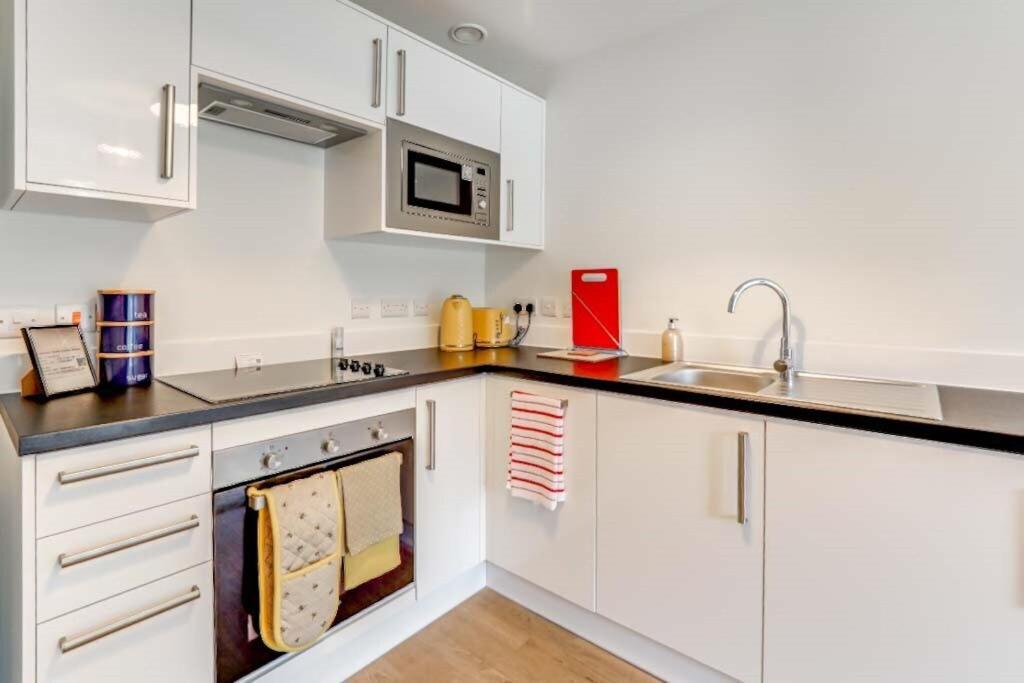 One-Bedroom Apartment With Balcony photo 3