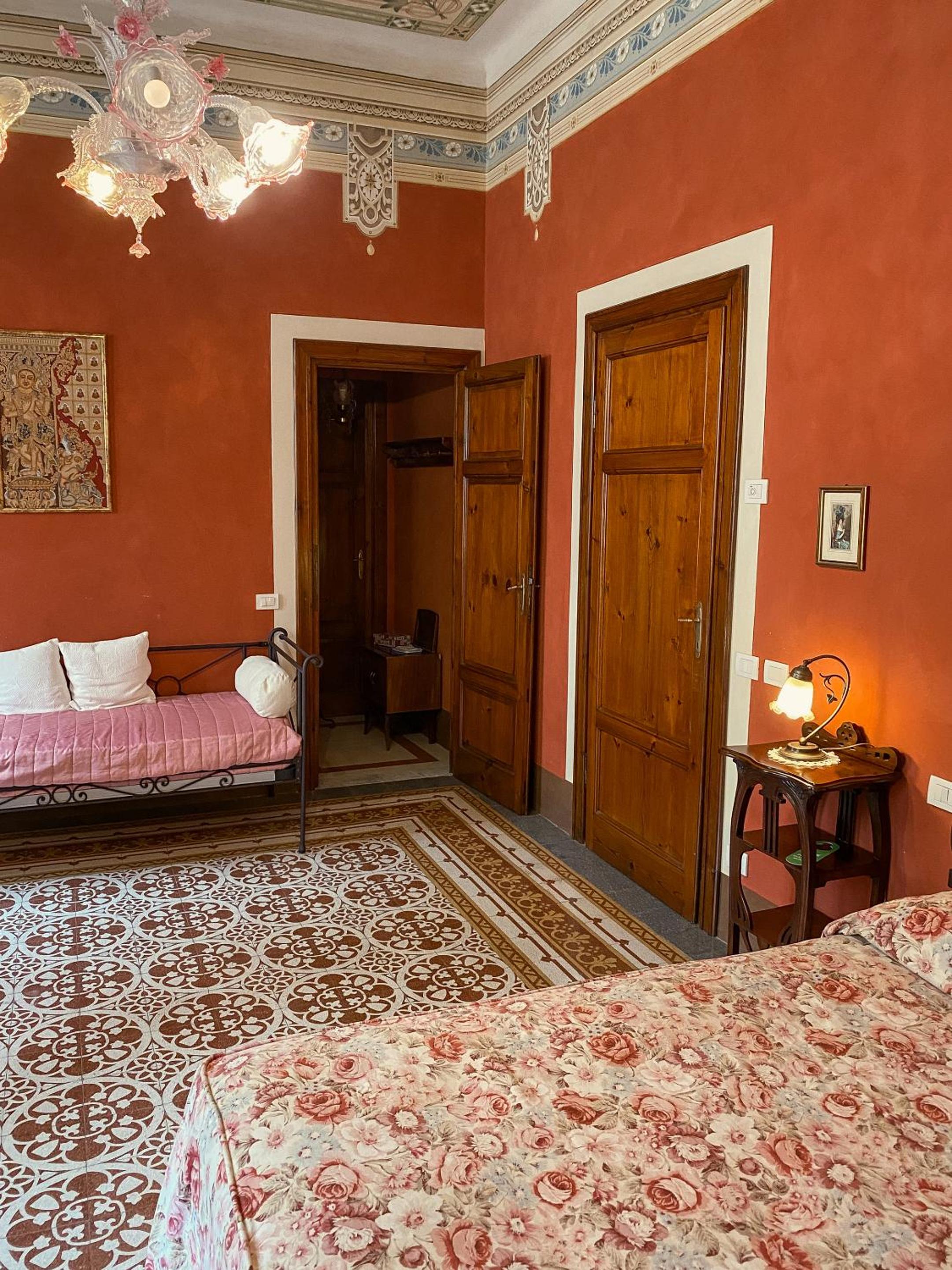 Deluxe Triple Room photo 2
