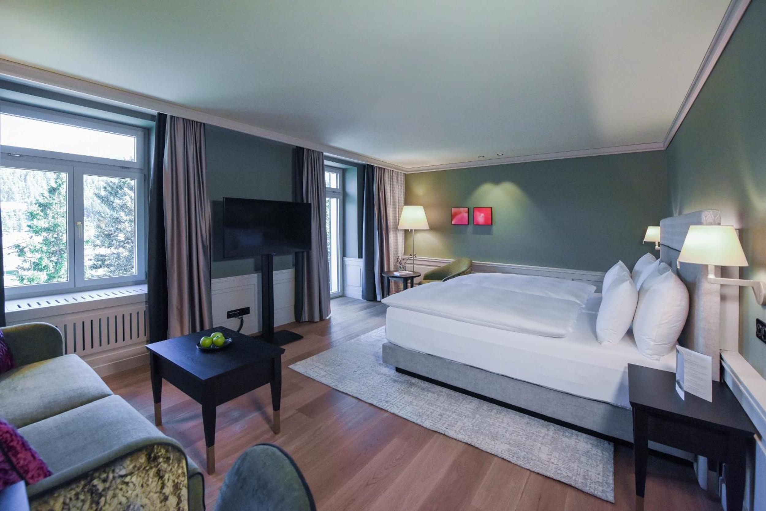 Junior Suite Cresta with balcony - Photo 1