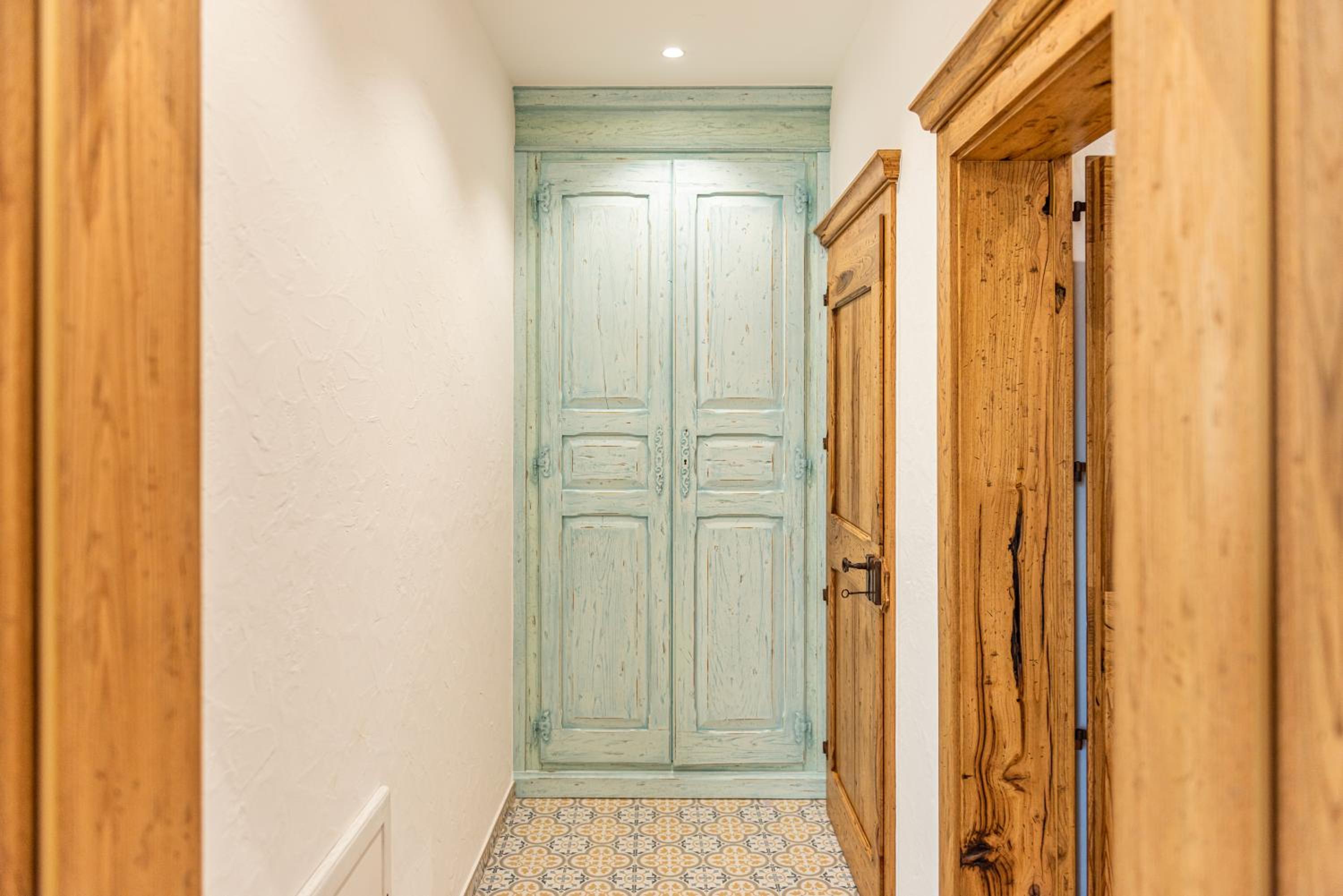 One-Bedroom House photo 1
