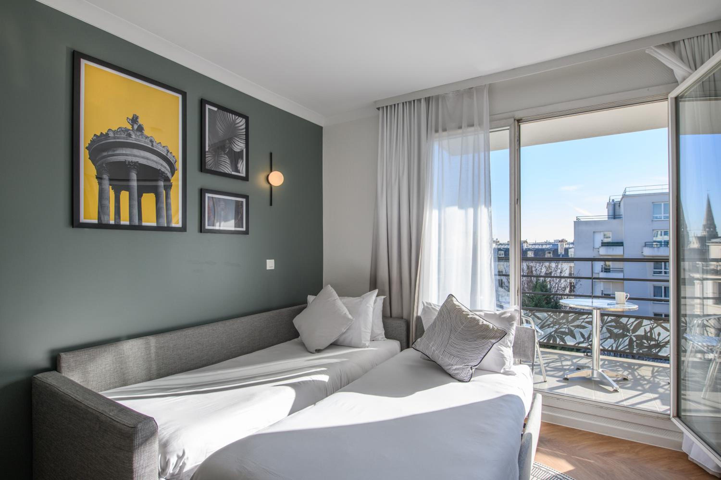 Two-Bedroom Apartment (6 Adults) photo 2