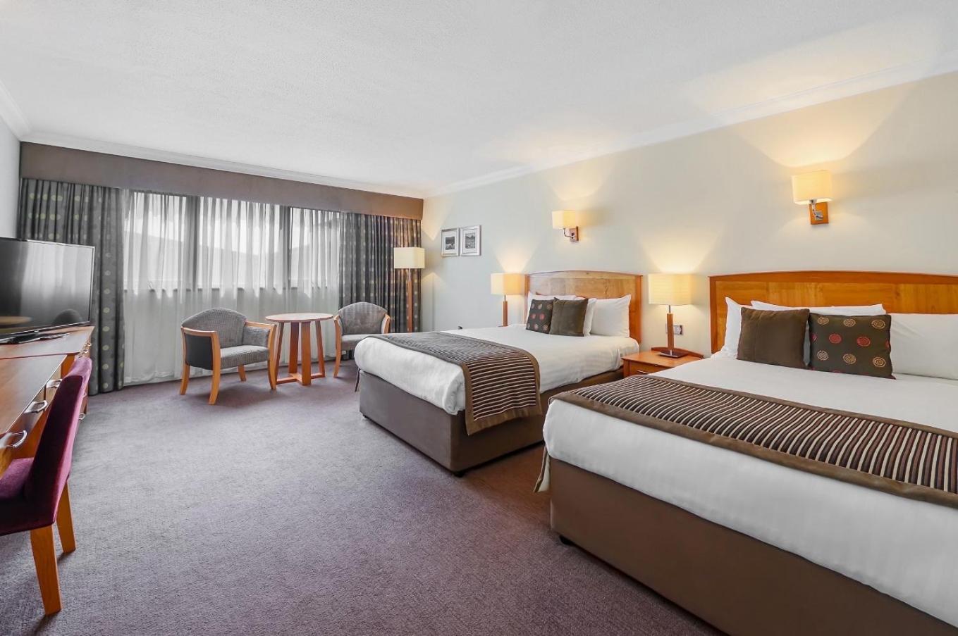 Standard Double Room with Two Double Beds - Photo 2