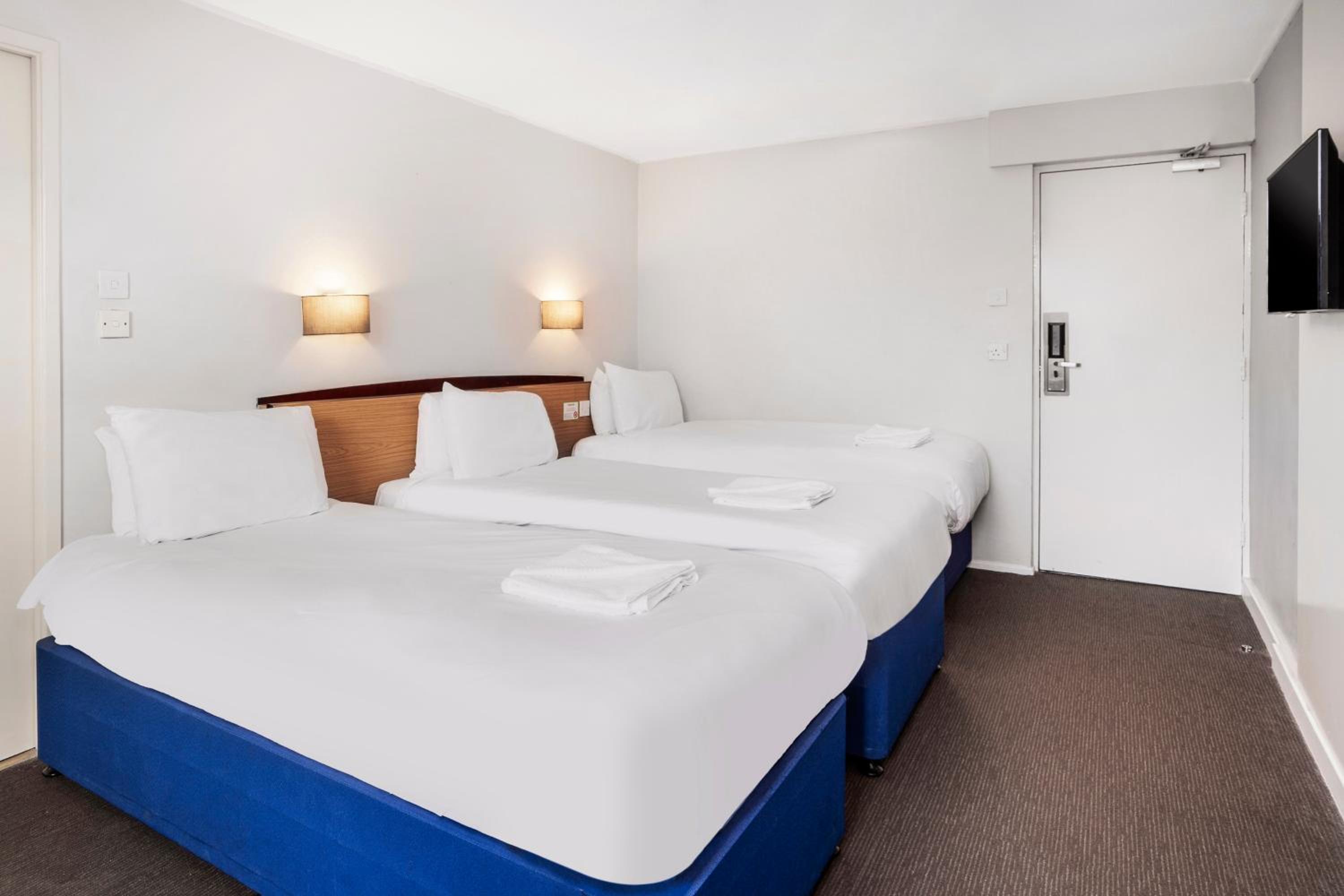 Triple Room - 3 Single Beds