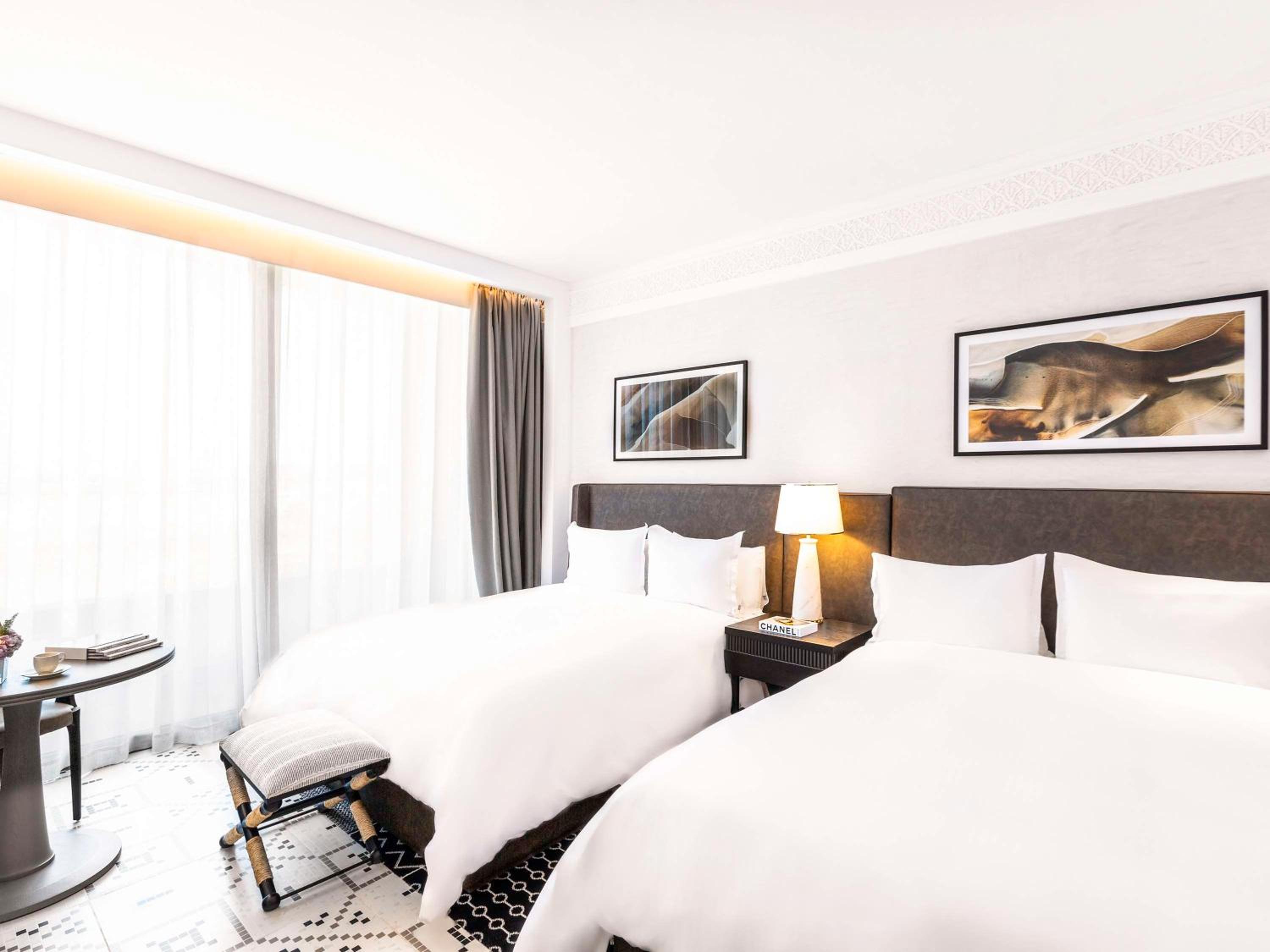 Fairmont Gold Room with Two Queen Beds - Photo 7