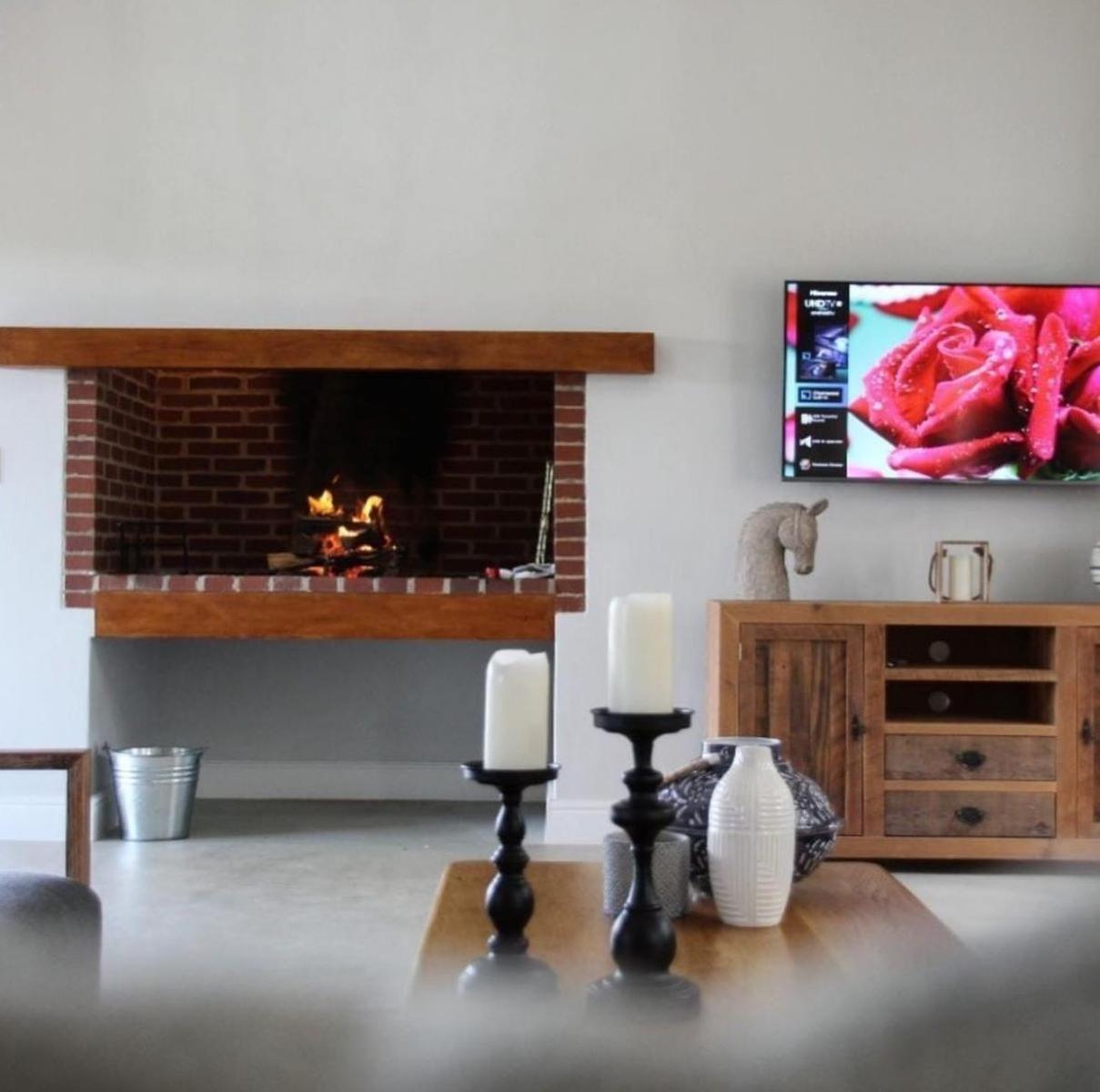 Three-Bedroom Chalet photo 2