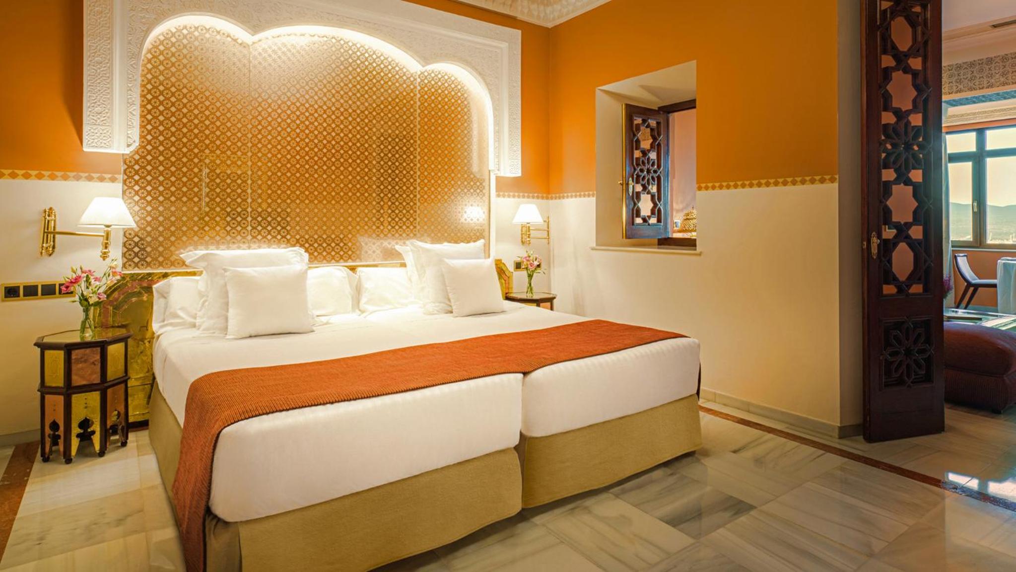One-Bedroom Twin Suite - Photo 2