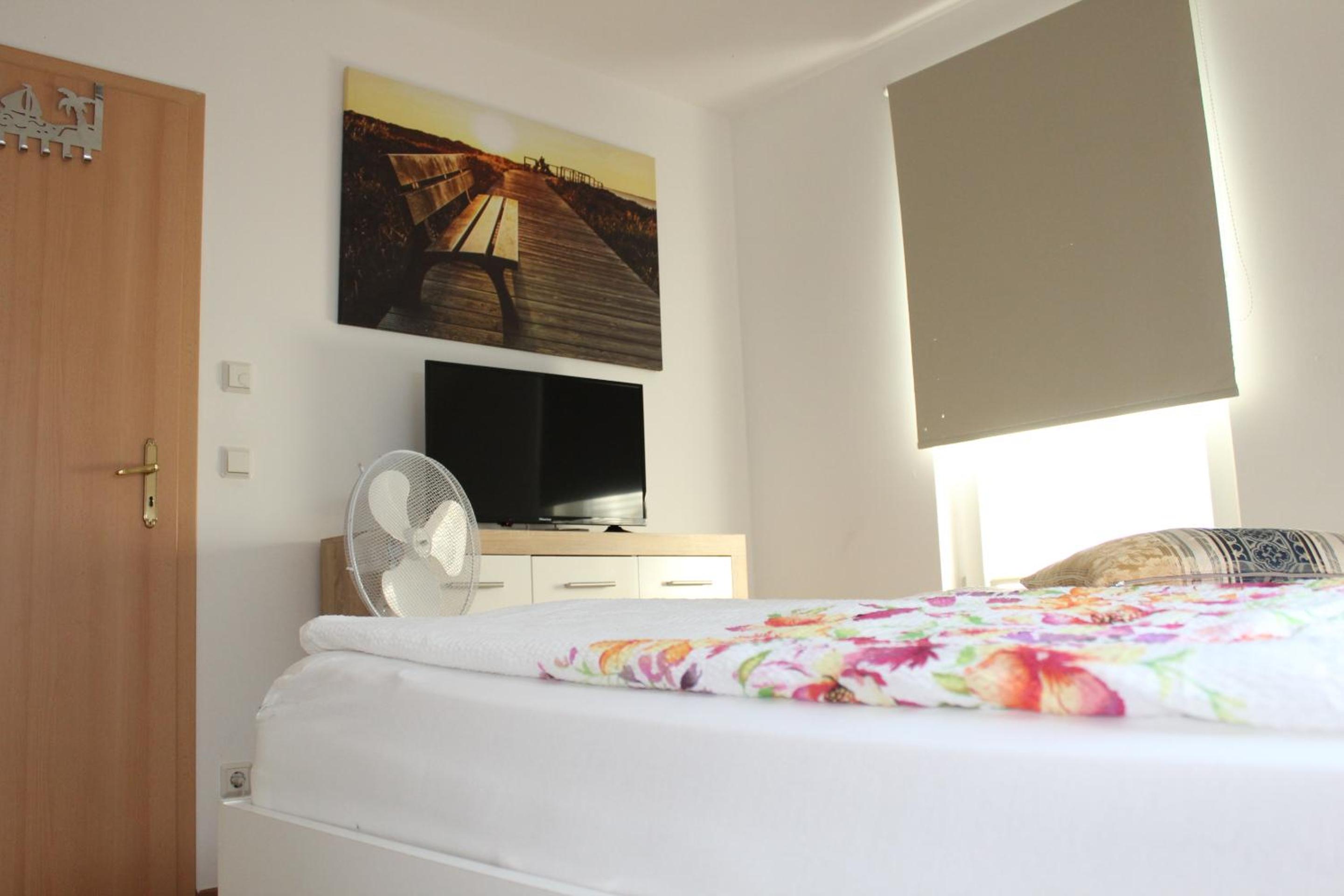 Apartment photo 1