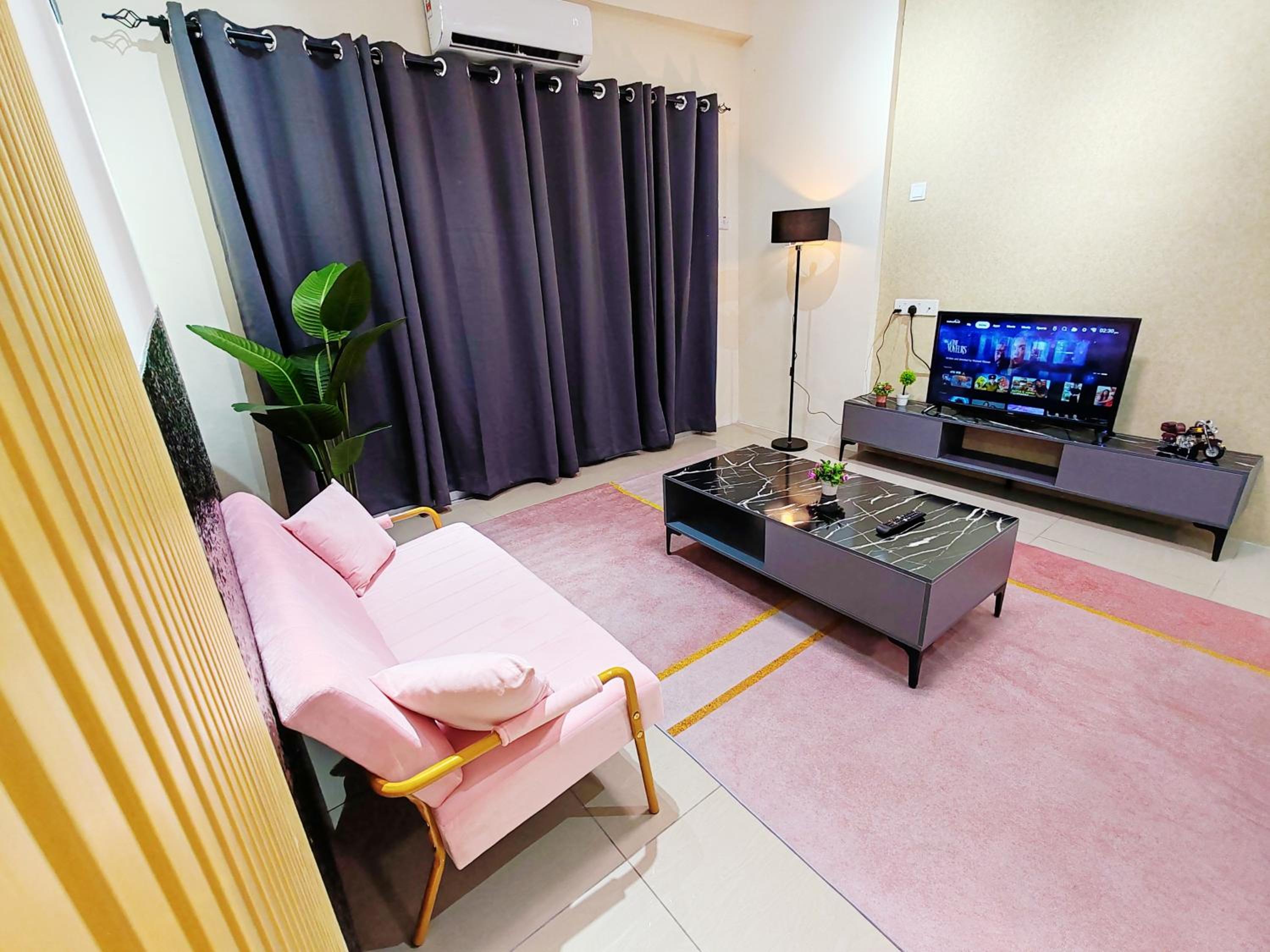 Three-Bedroom Apartment - Photo 24