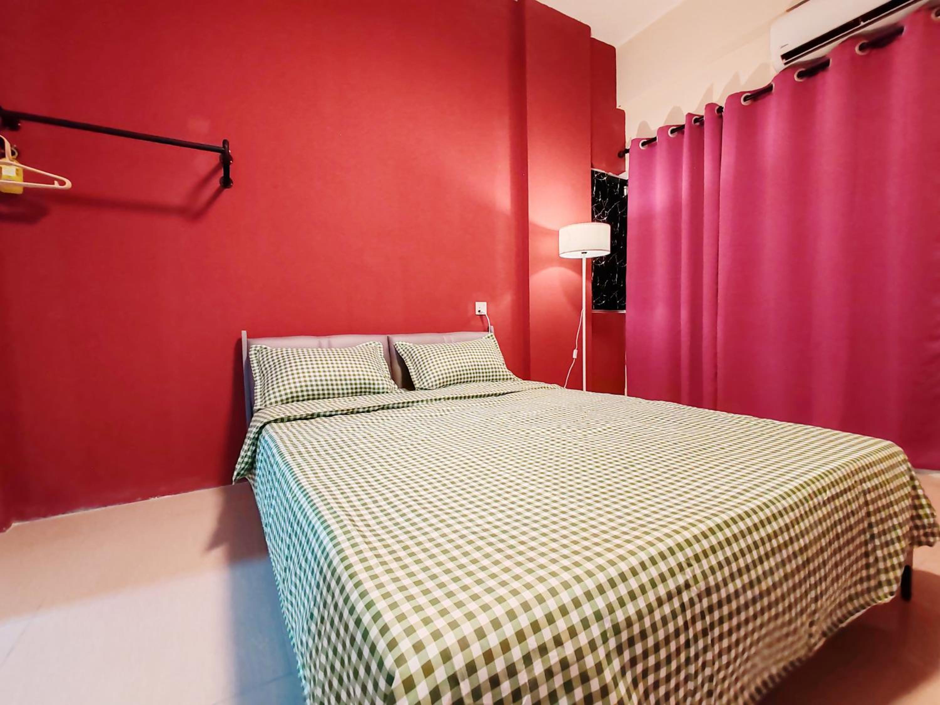Three-Bedroom Apartment - Photo 116