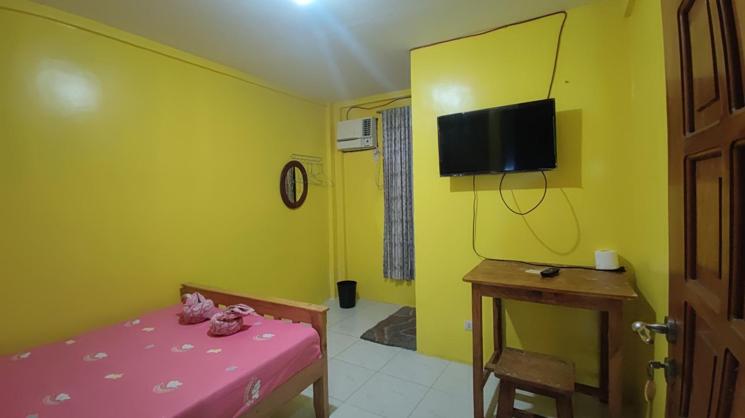 Deluxe Double Room with Shower - Photo 1