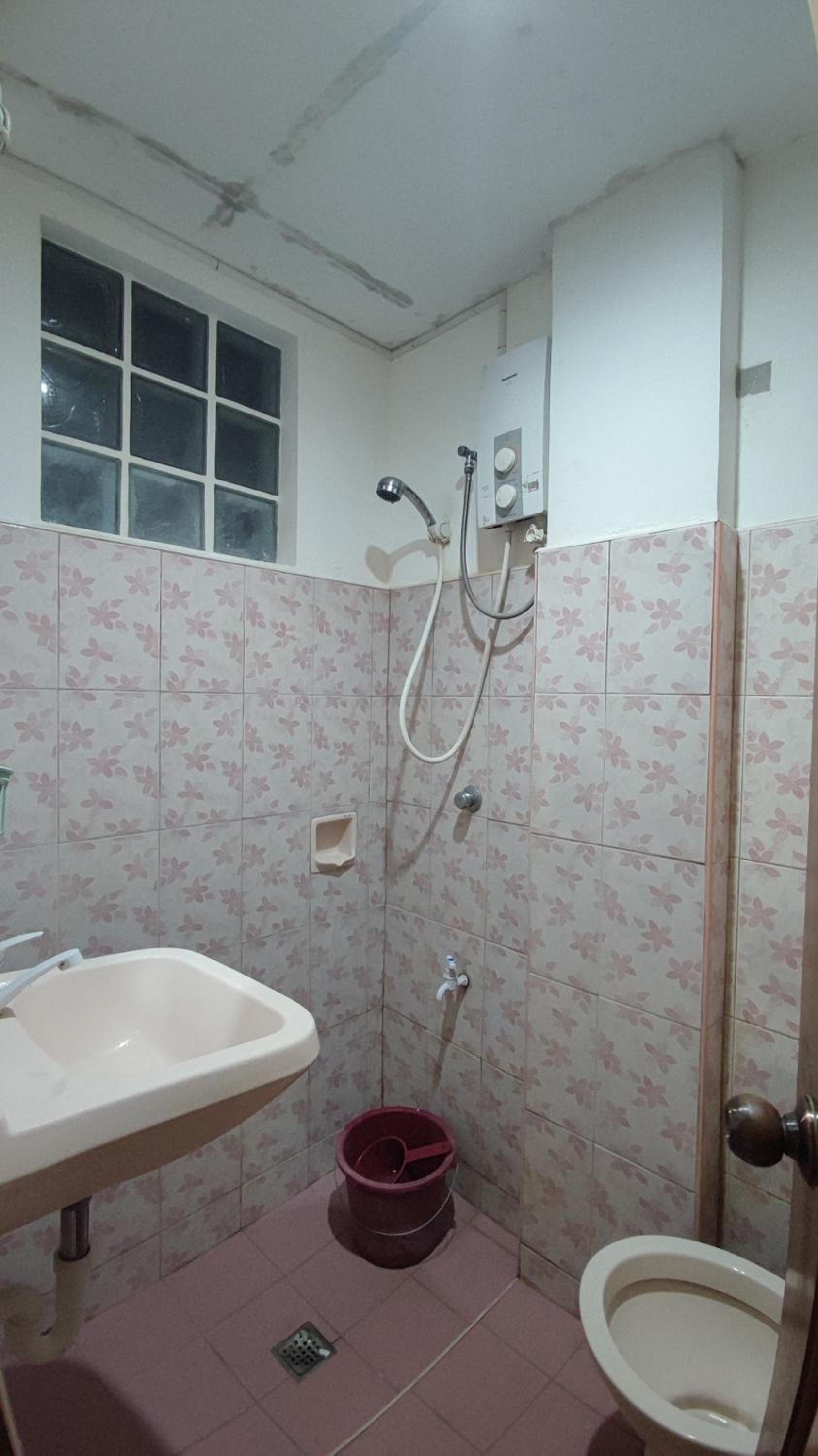 Deluxe Double Room with Shower - Photo 2