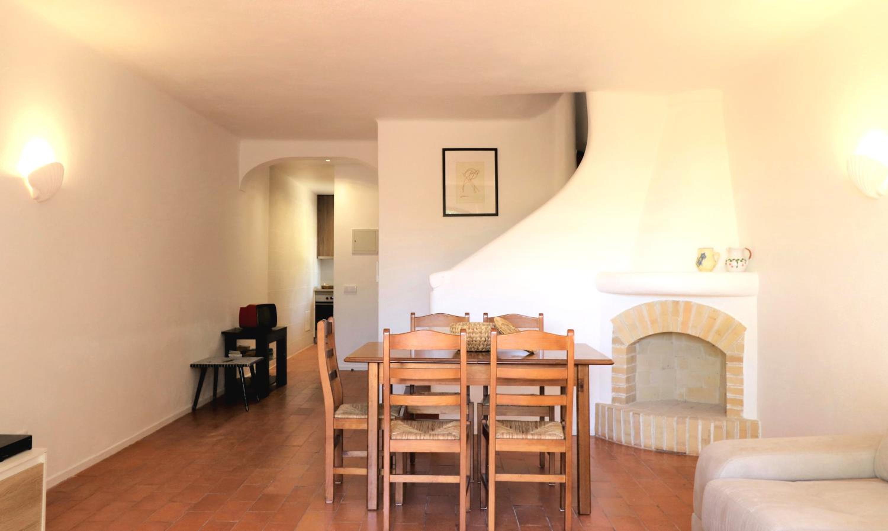 Two-Bedroom House photo 3