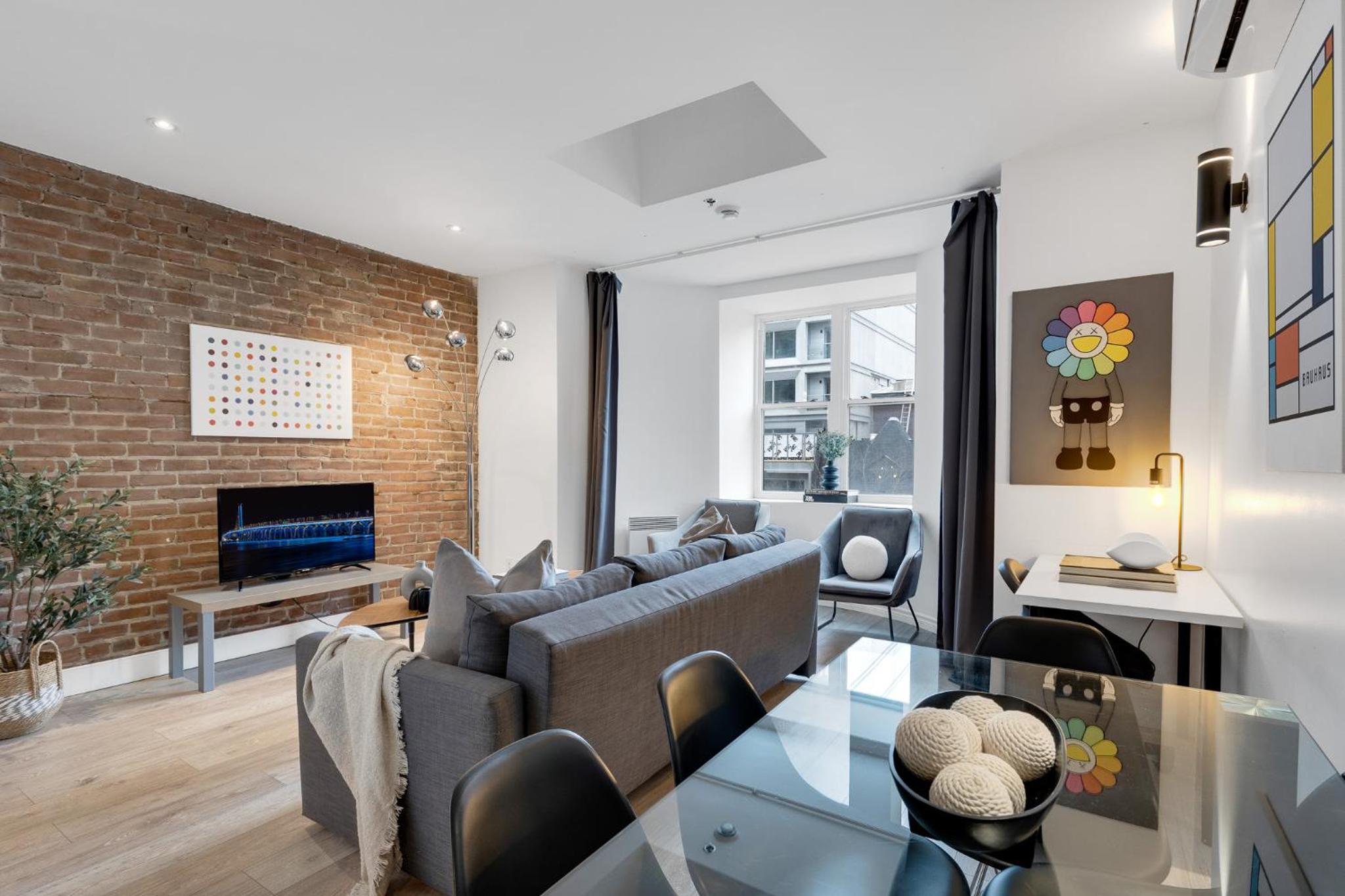 Two-Bedroom Deluxe Apartment