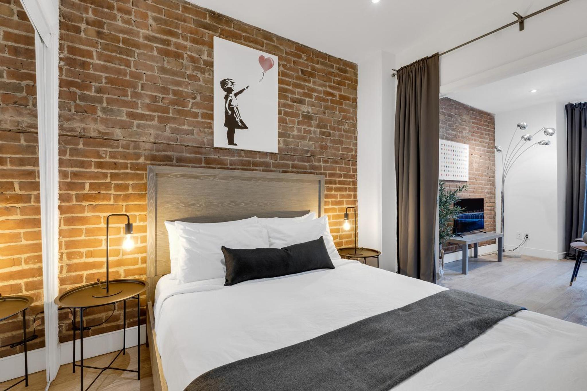 Two-Bedroom Deluxe Apartment