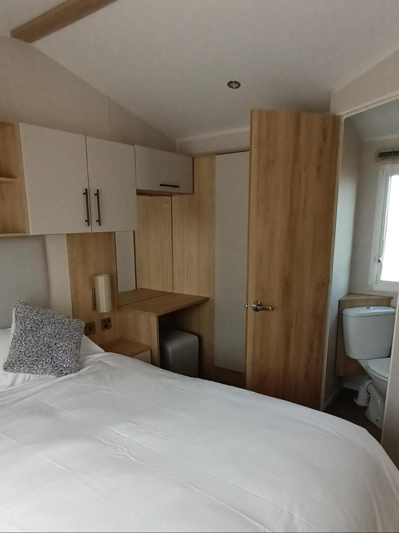 Two-Bedroom House photo 3