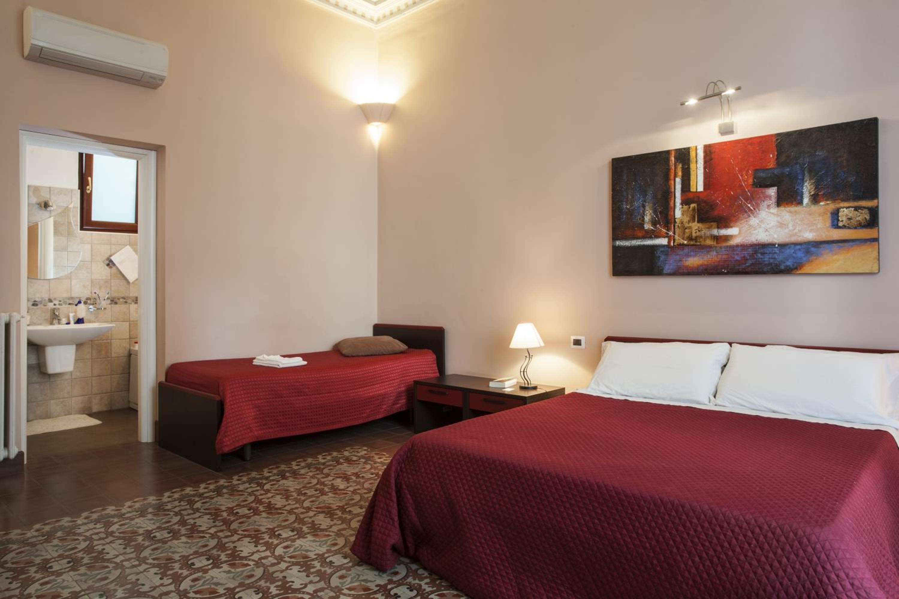 Deluxe Double Room with Spa Bath  - Photo 13