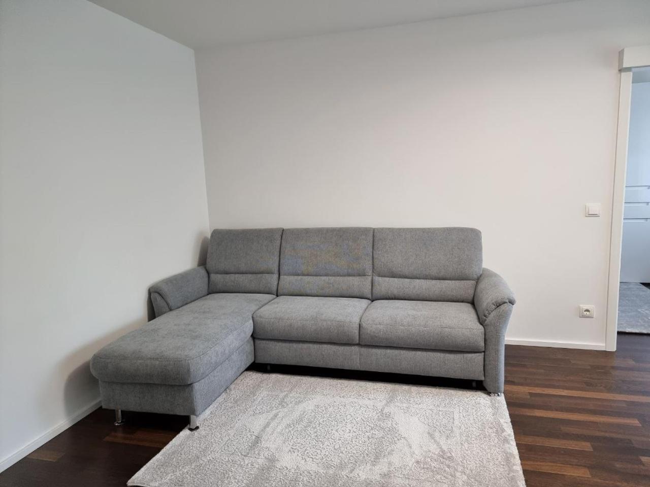 One-Bedroom Apartment photo 3
