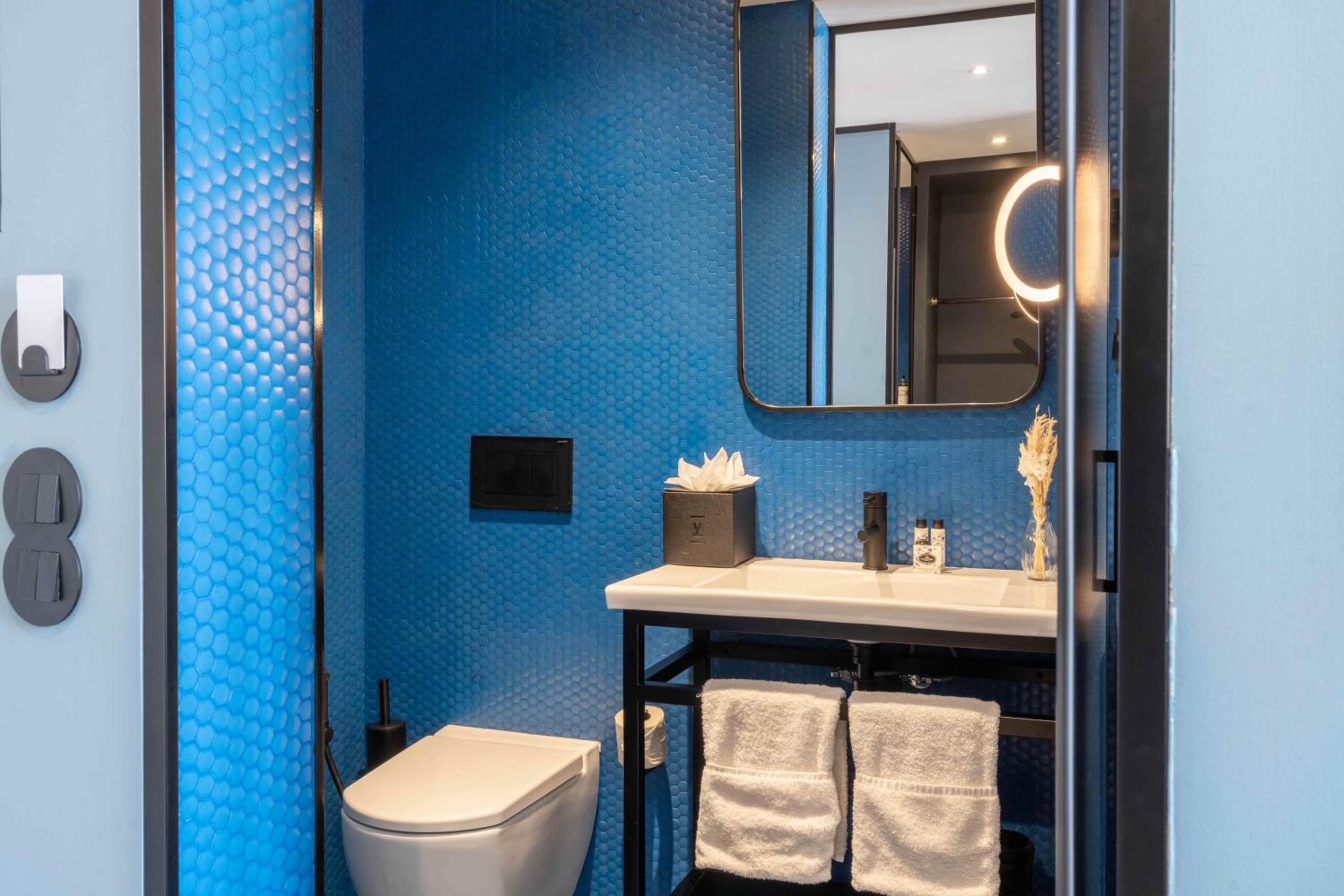 Twin Room Station View