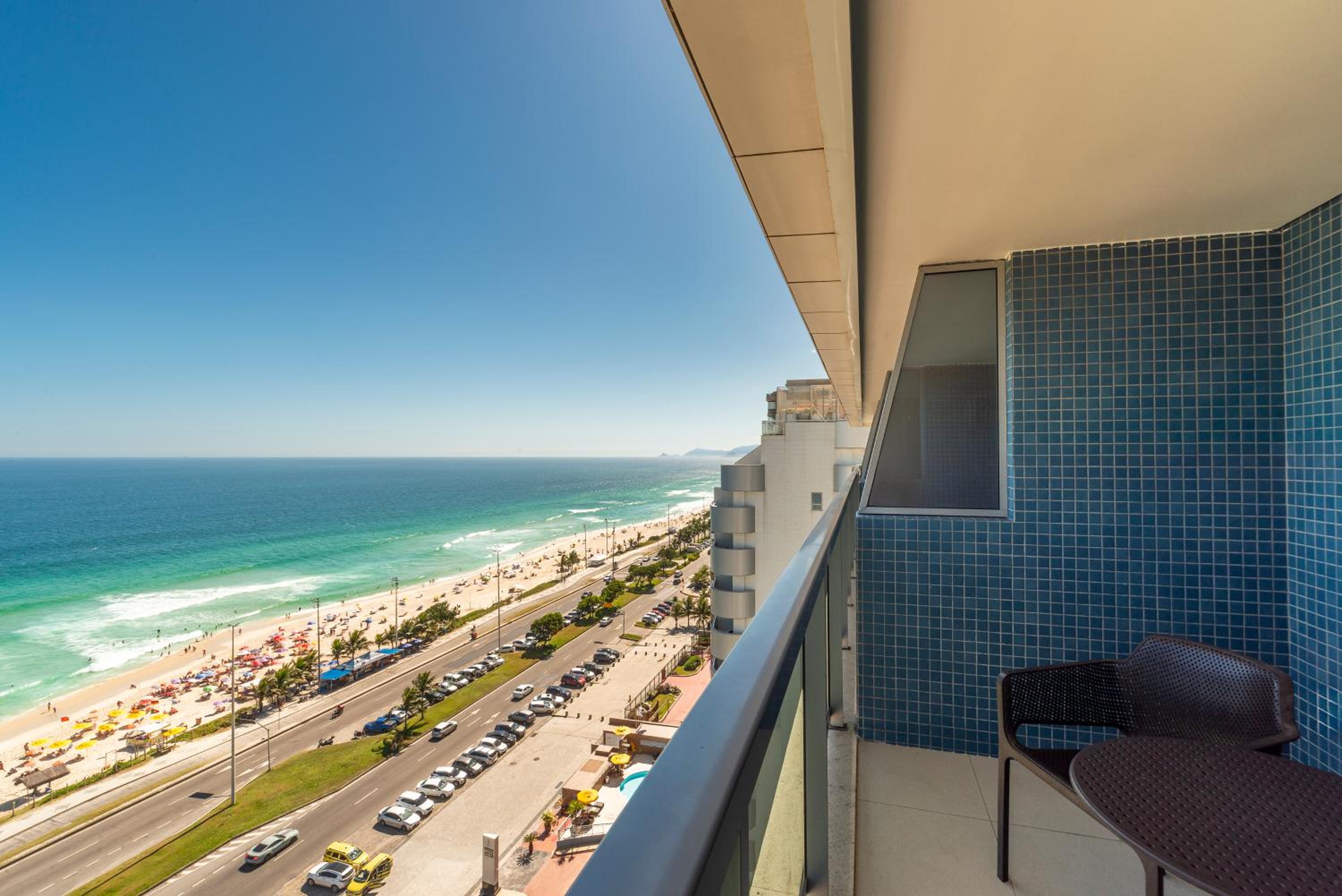 Luxury Triple Room with Sea View thumbnail 5
