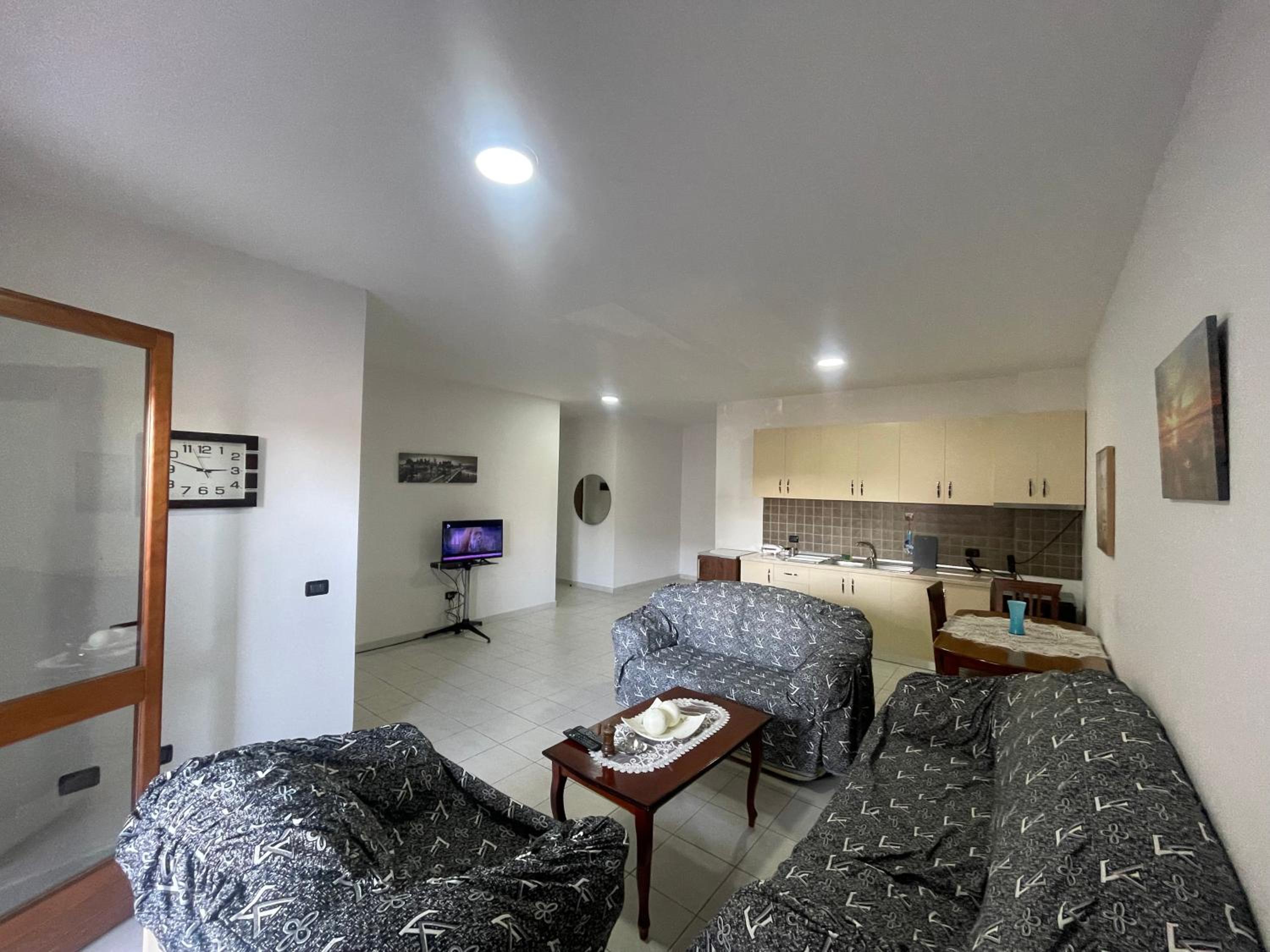One-Bedroom Apartment