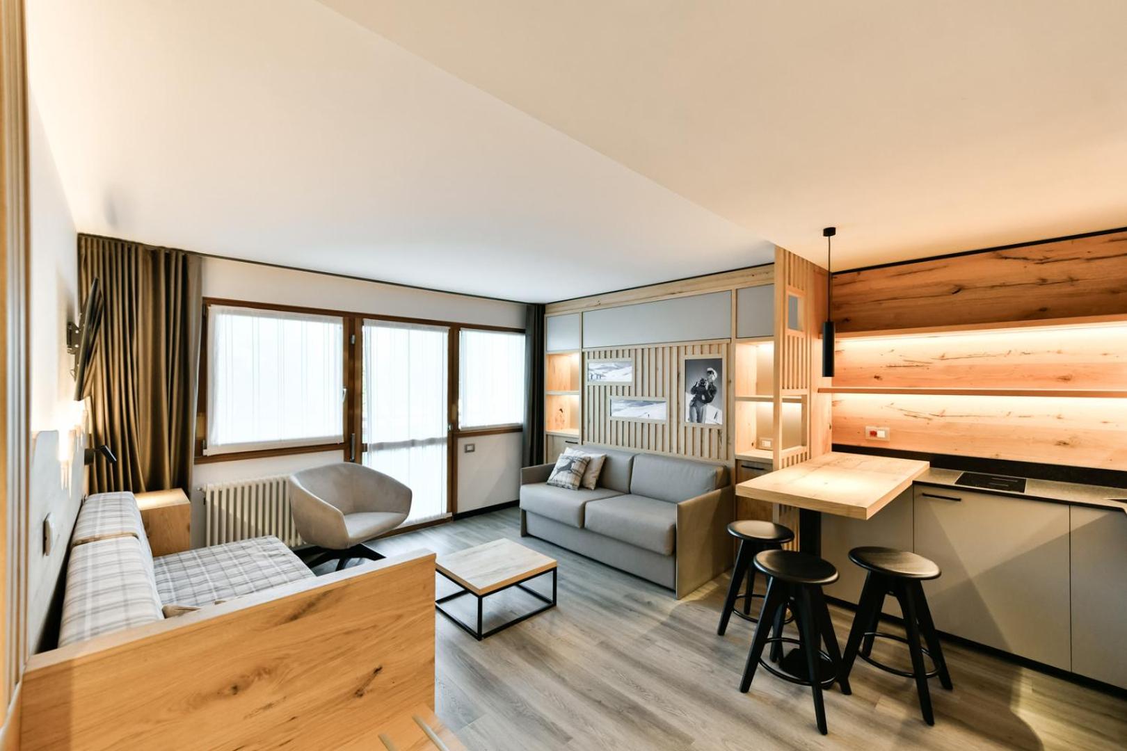 Suite with Balcony - Photo 3