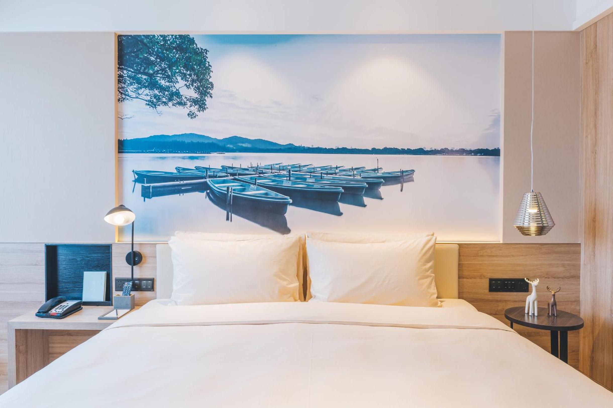 Elegant Double Room photo 2
