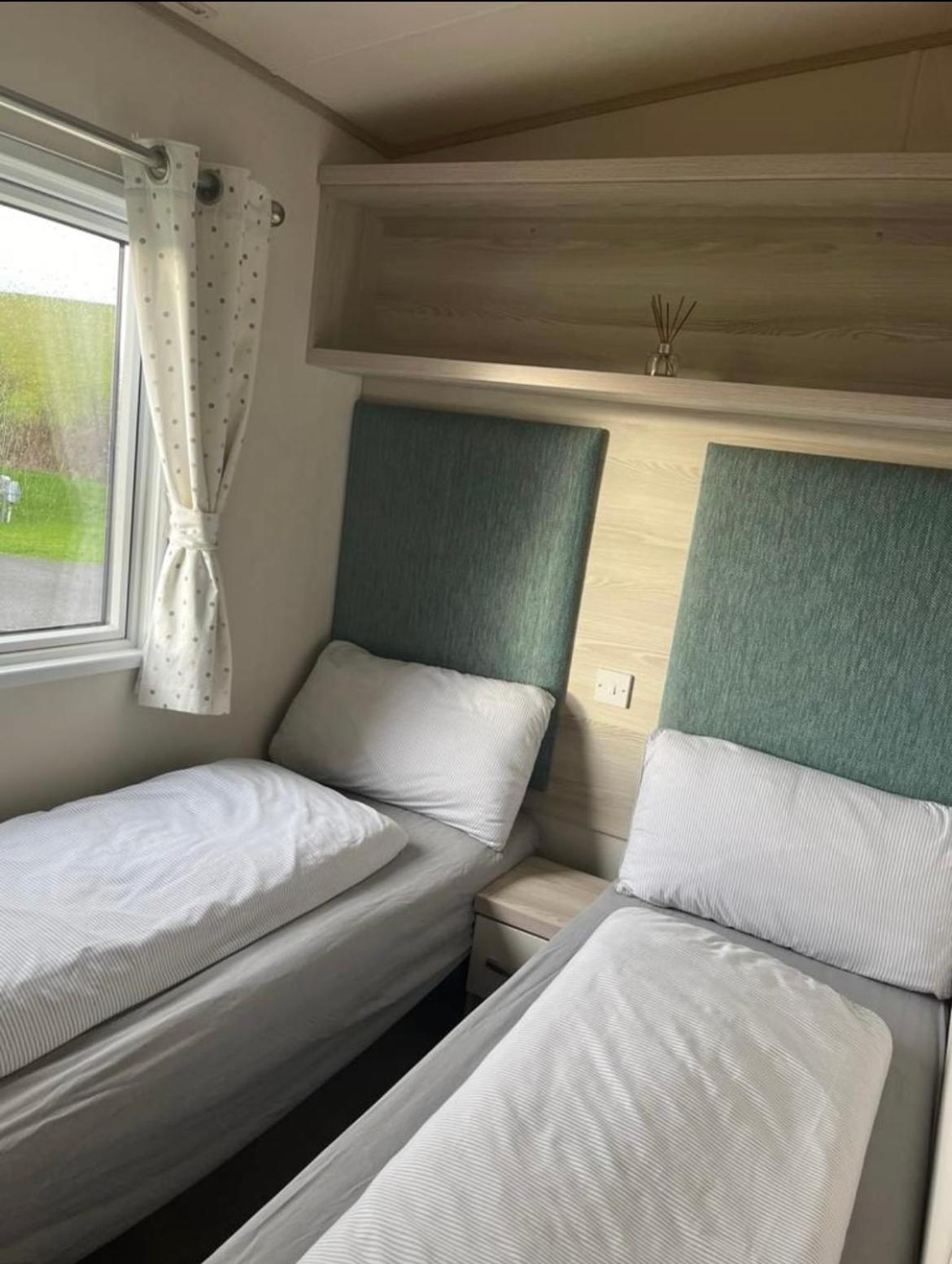 Mobile Home photo 1