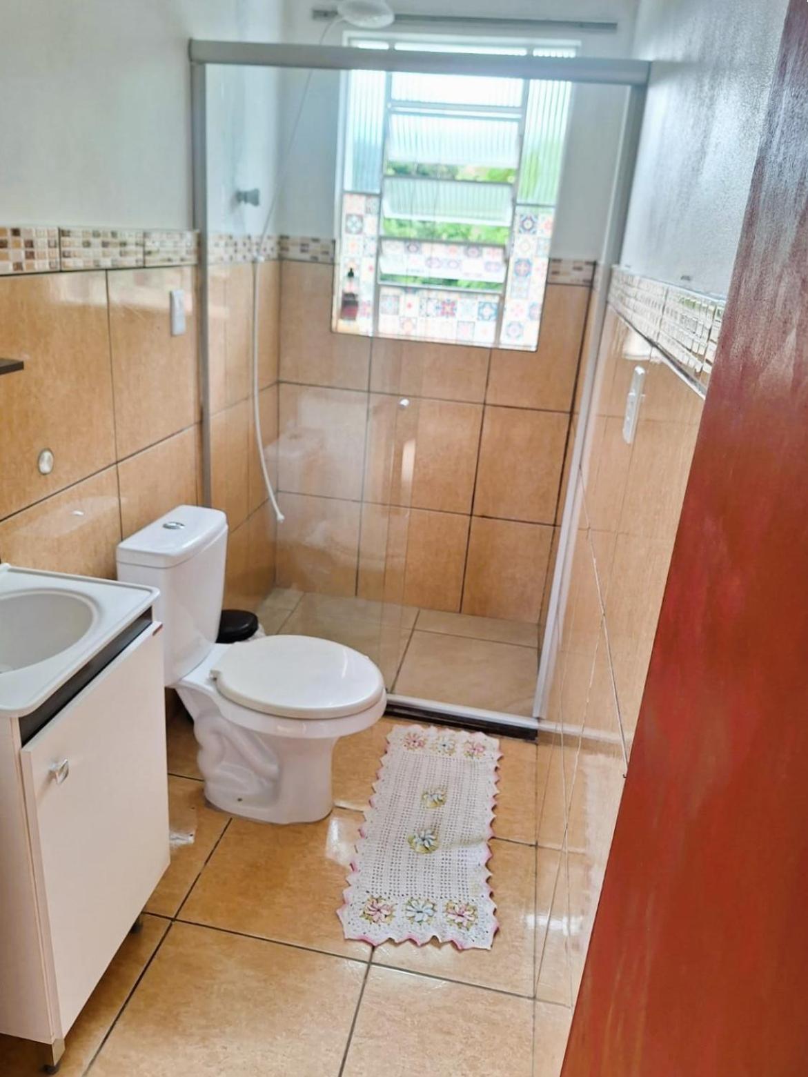 Two-Bedroom House - Photo 3