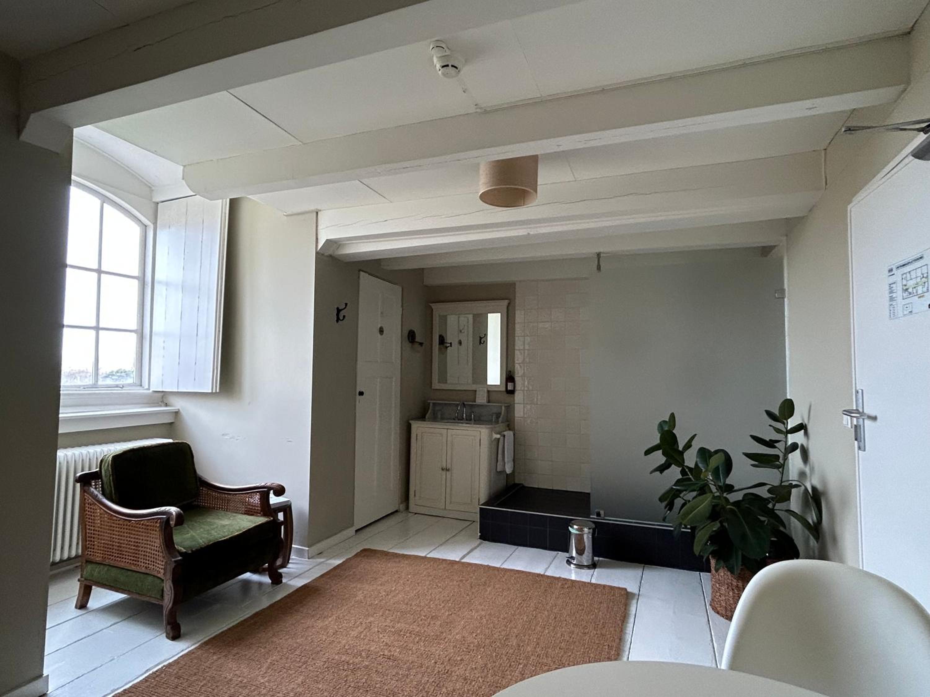 Quadruple Room with Private Bathroom photo 2