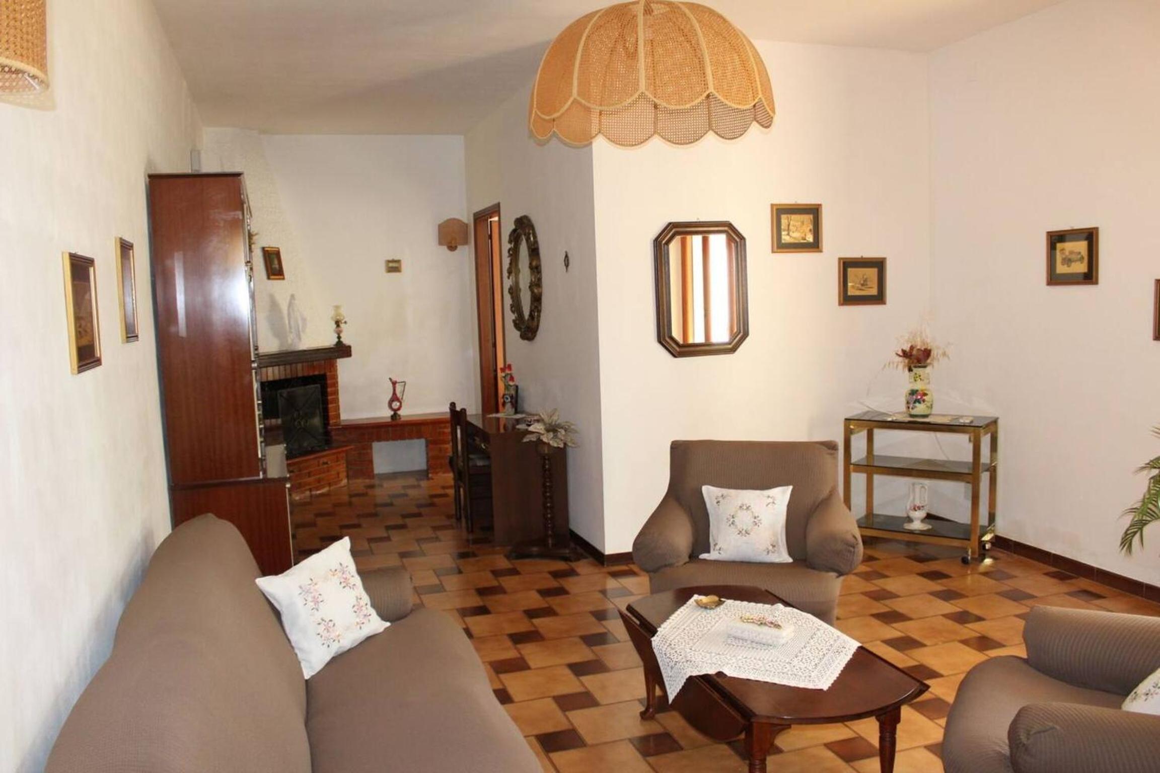 Four-Bedroom Villa photo 1