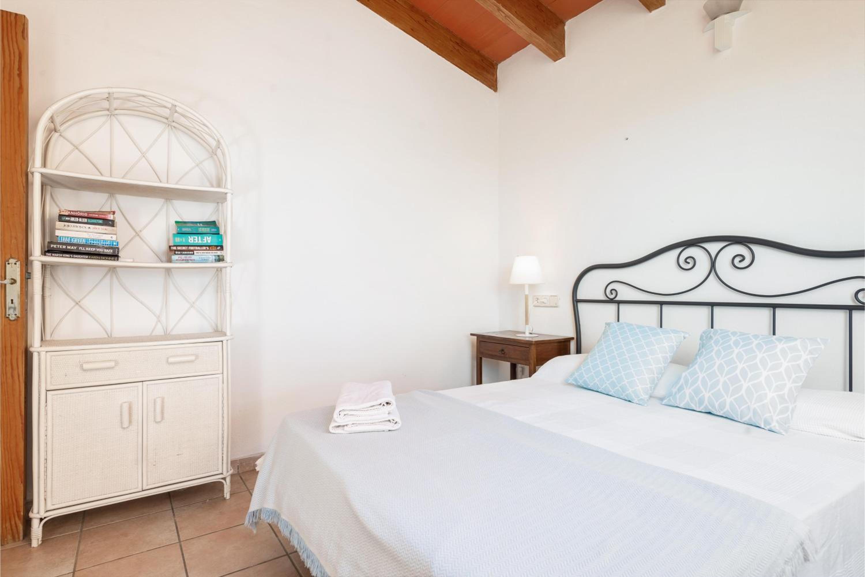 Three-Bedroom Villa photo 2