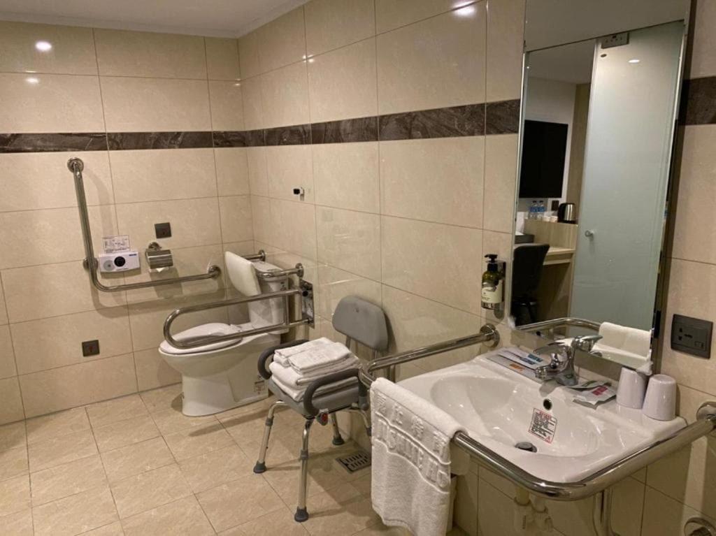 Double Room - Disability Access - Photo 3