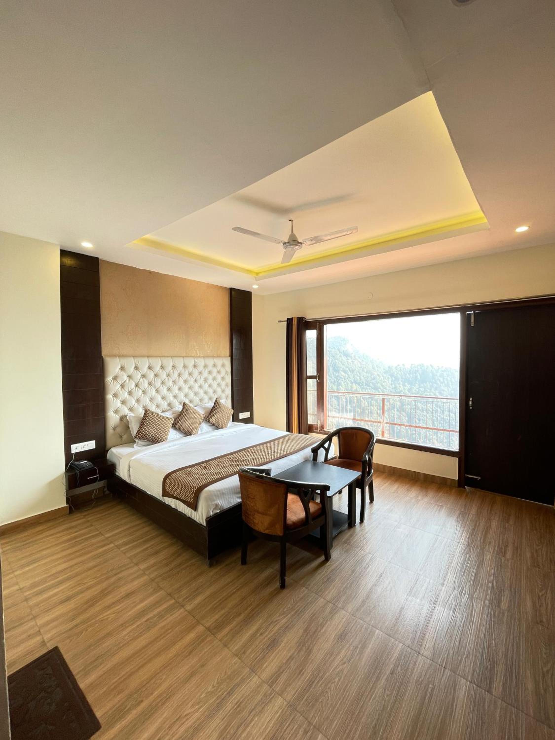 Superior Double Room - Photo 1