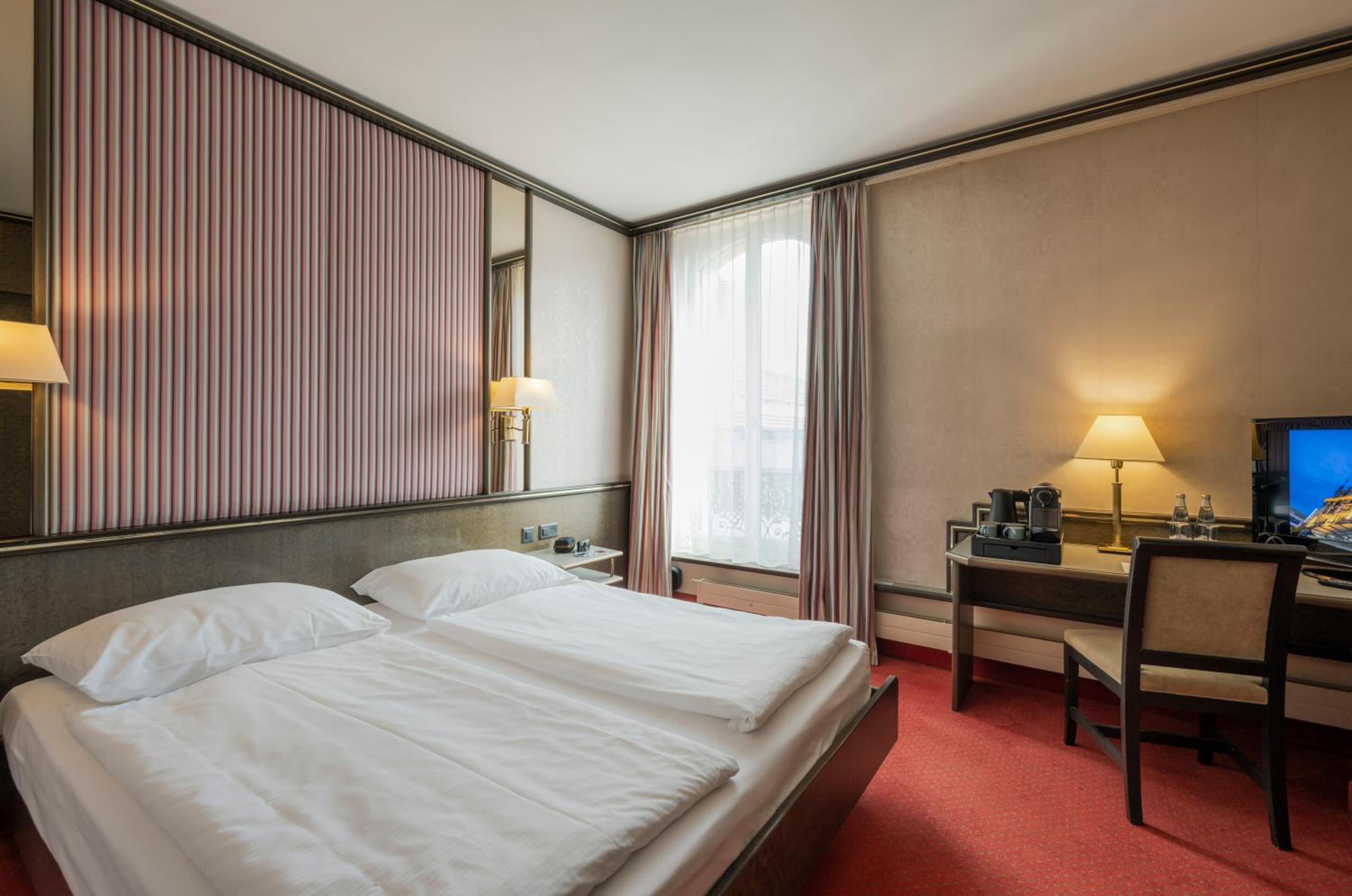 Double Room - Photo 1