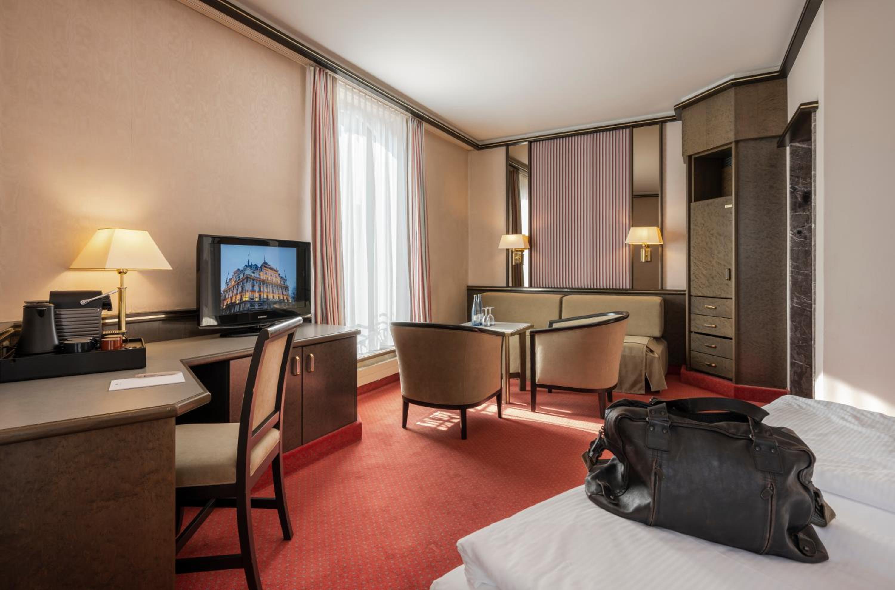 Junior Suite - Photo 1