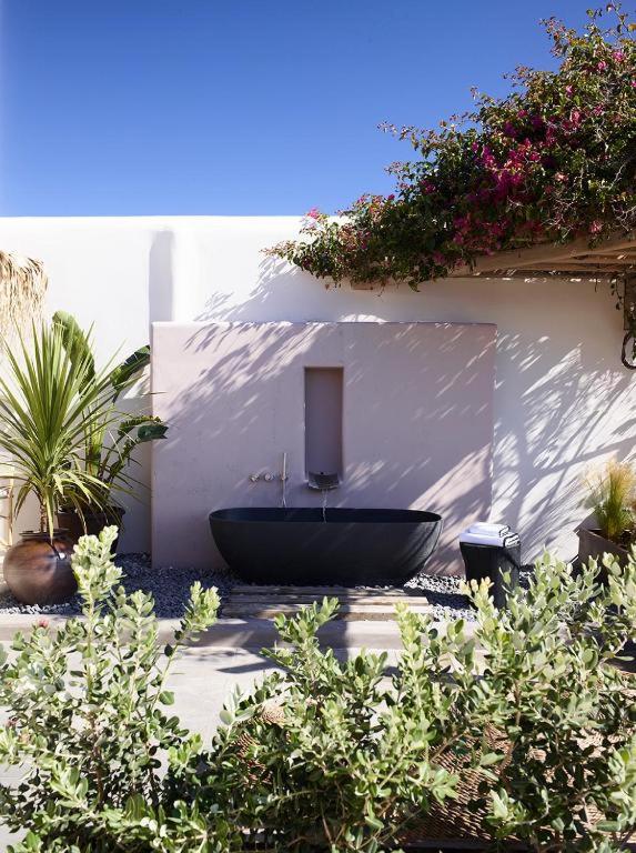 The Wild Two Bedroom Suite with Outdoor Bathtub photo 3