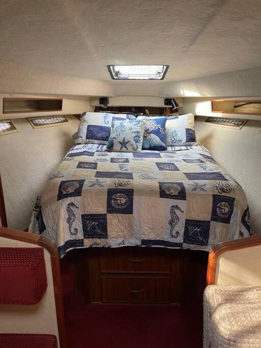 Family Cabin on Boat photo 1