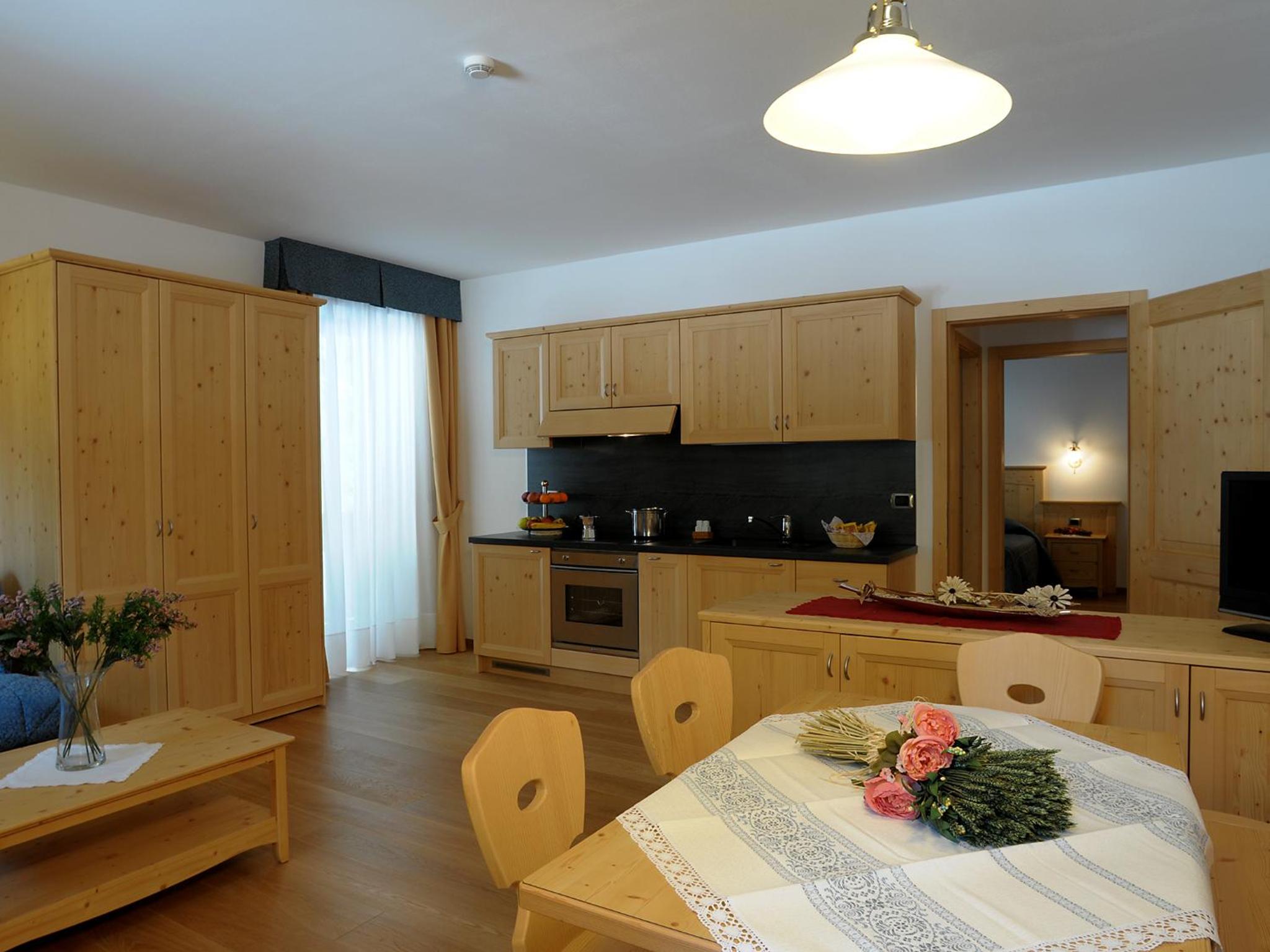 One-Bedroom Apartment photo 2