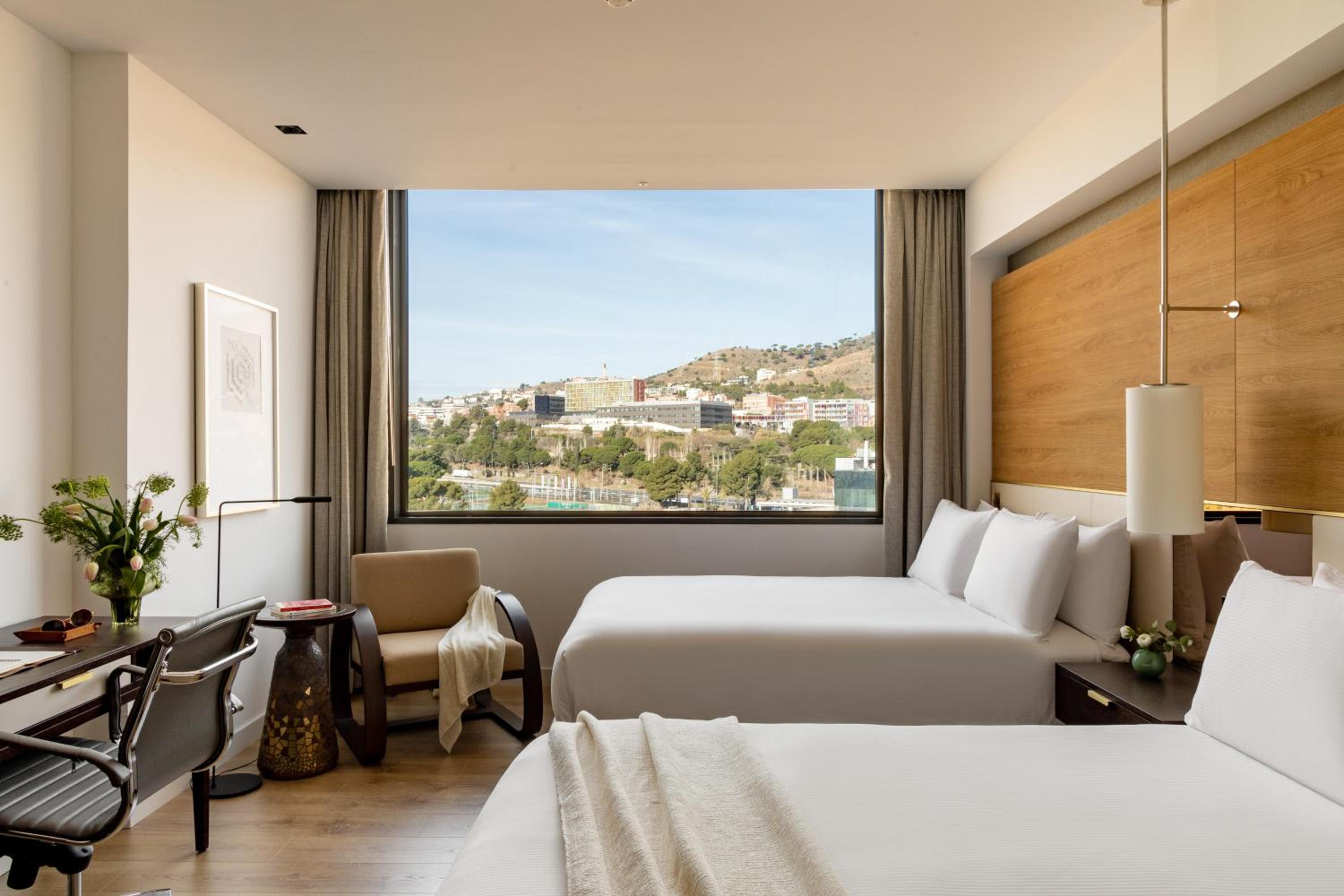 Premier Connecting Rooms