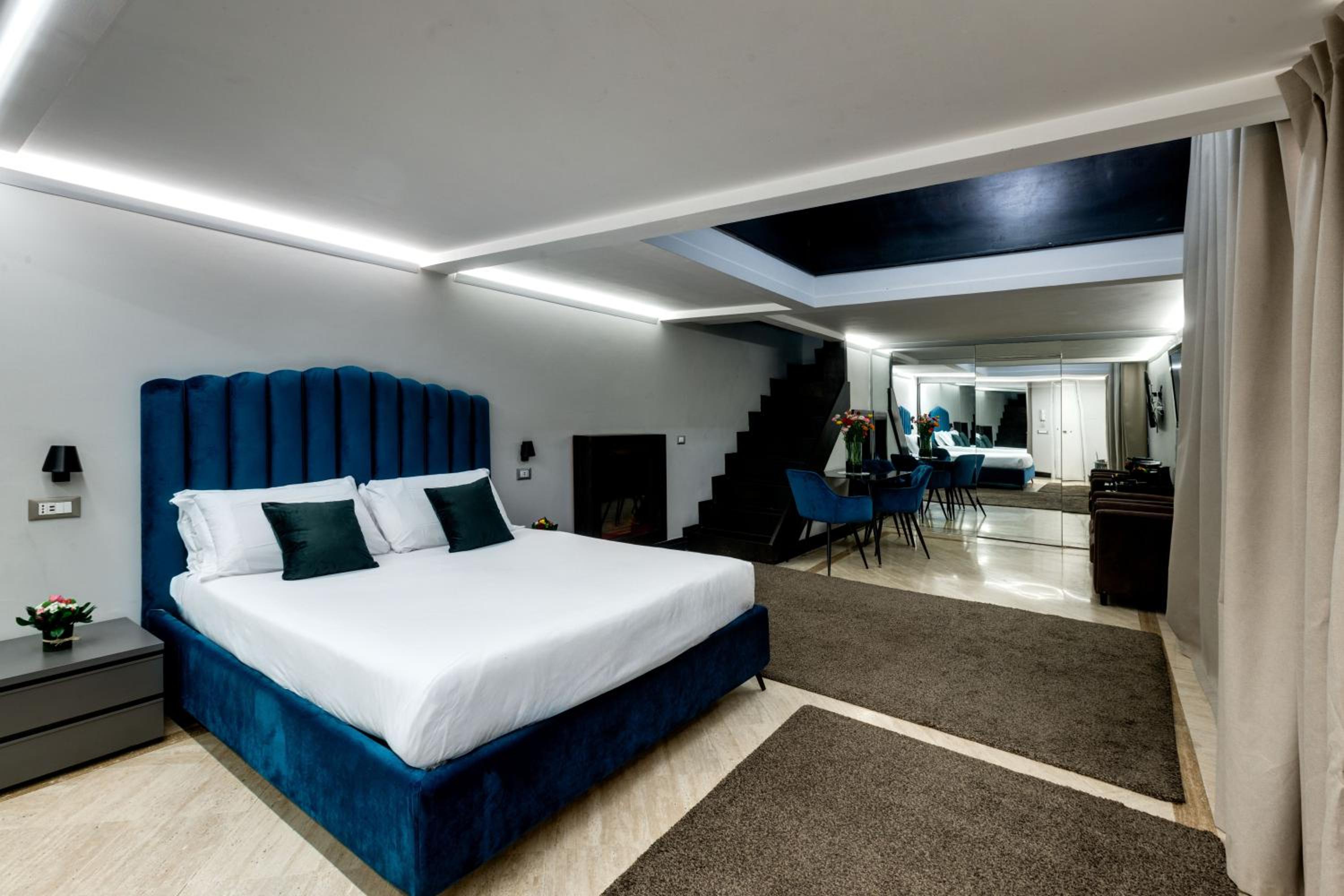 Prestige Duplex Suite photo 1