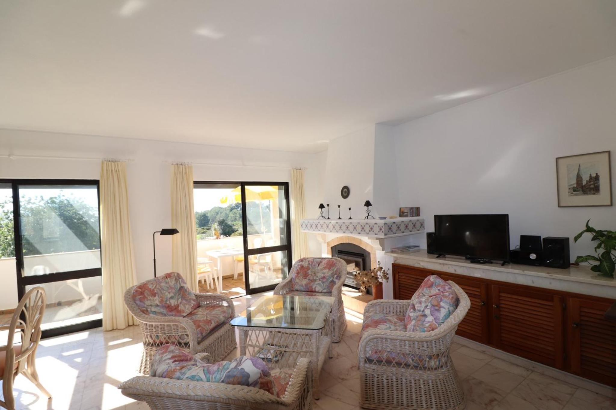 Two-Bedroom Deluxe Apartment with Ocean View