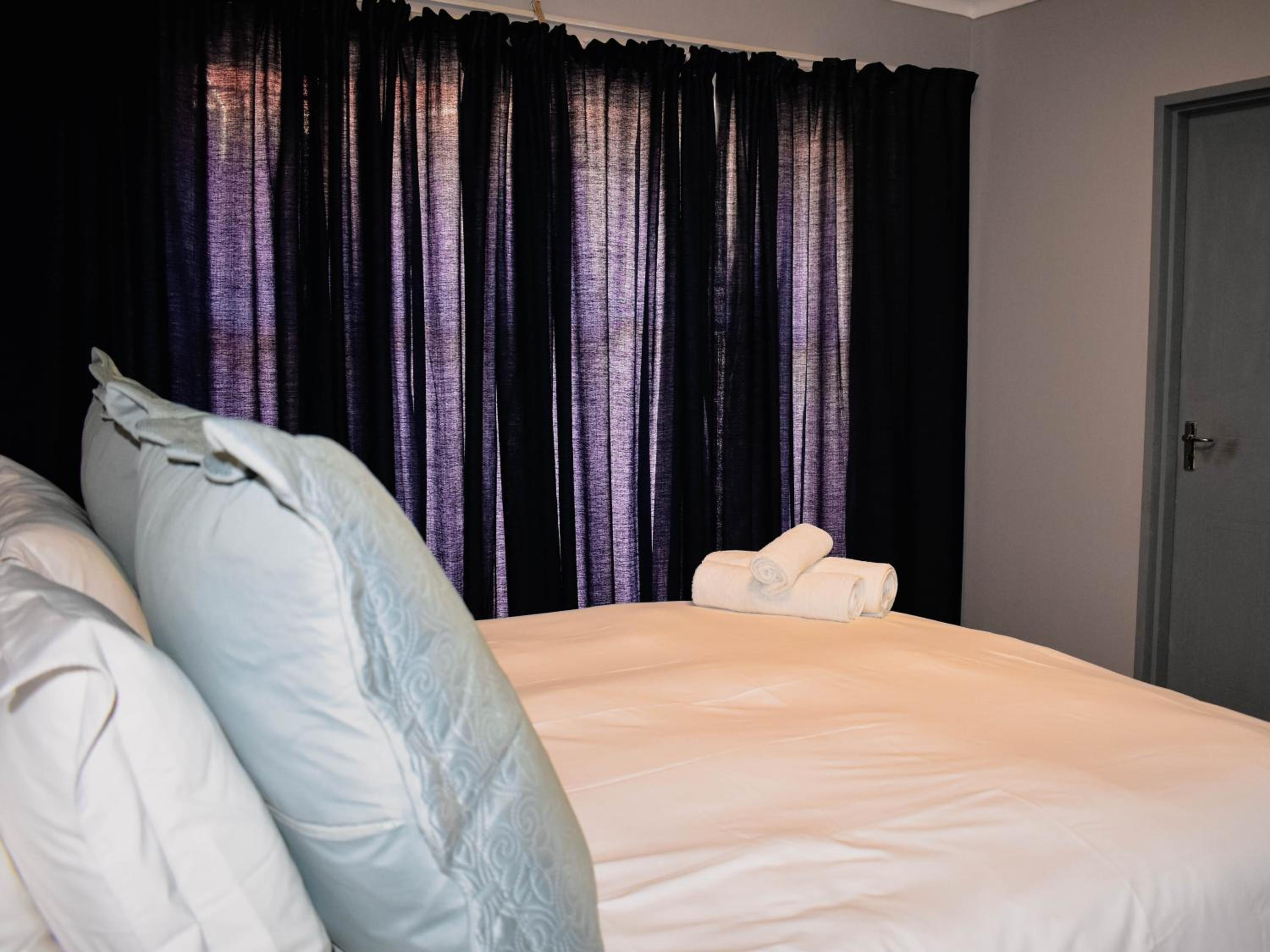 Deluxe Double Room with Patio photo 1