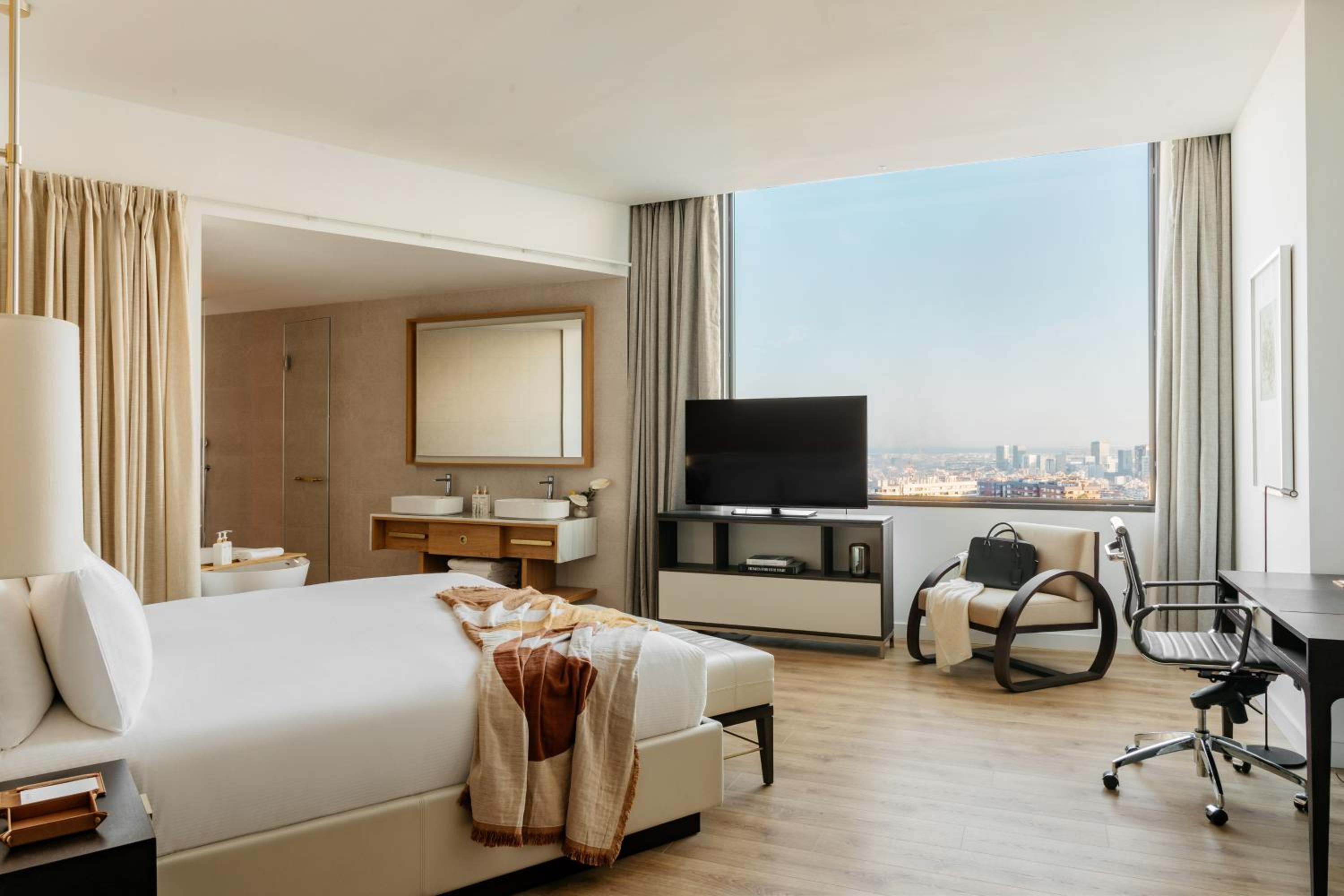 Supreme Room Panoramic Views