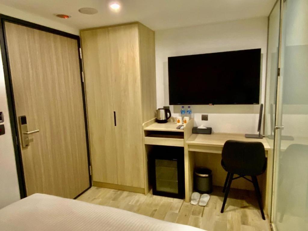 Double Room - Disability Access - Photo 1
