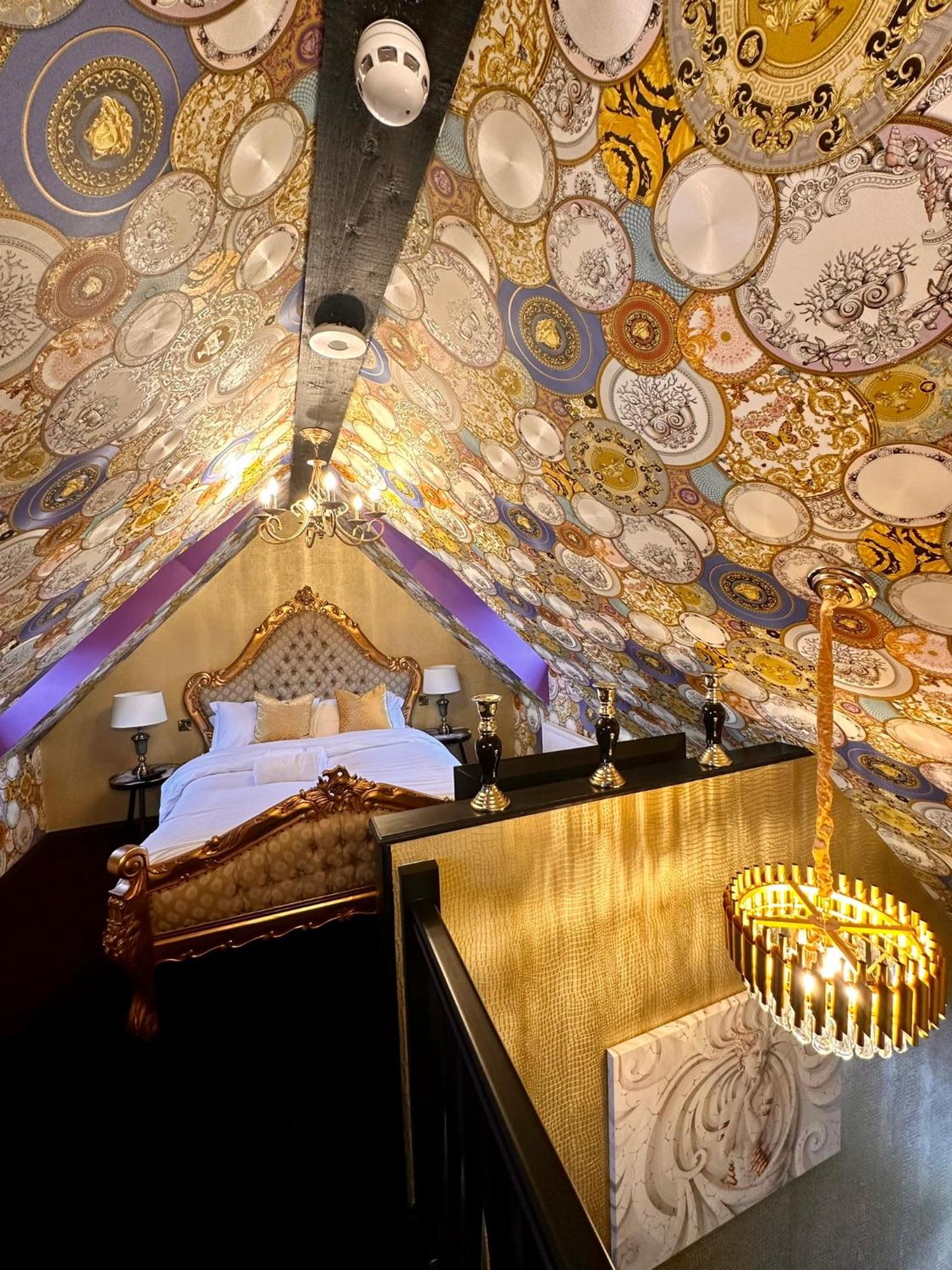 Superior King Room photo 1