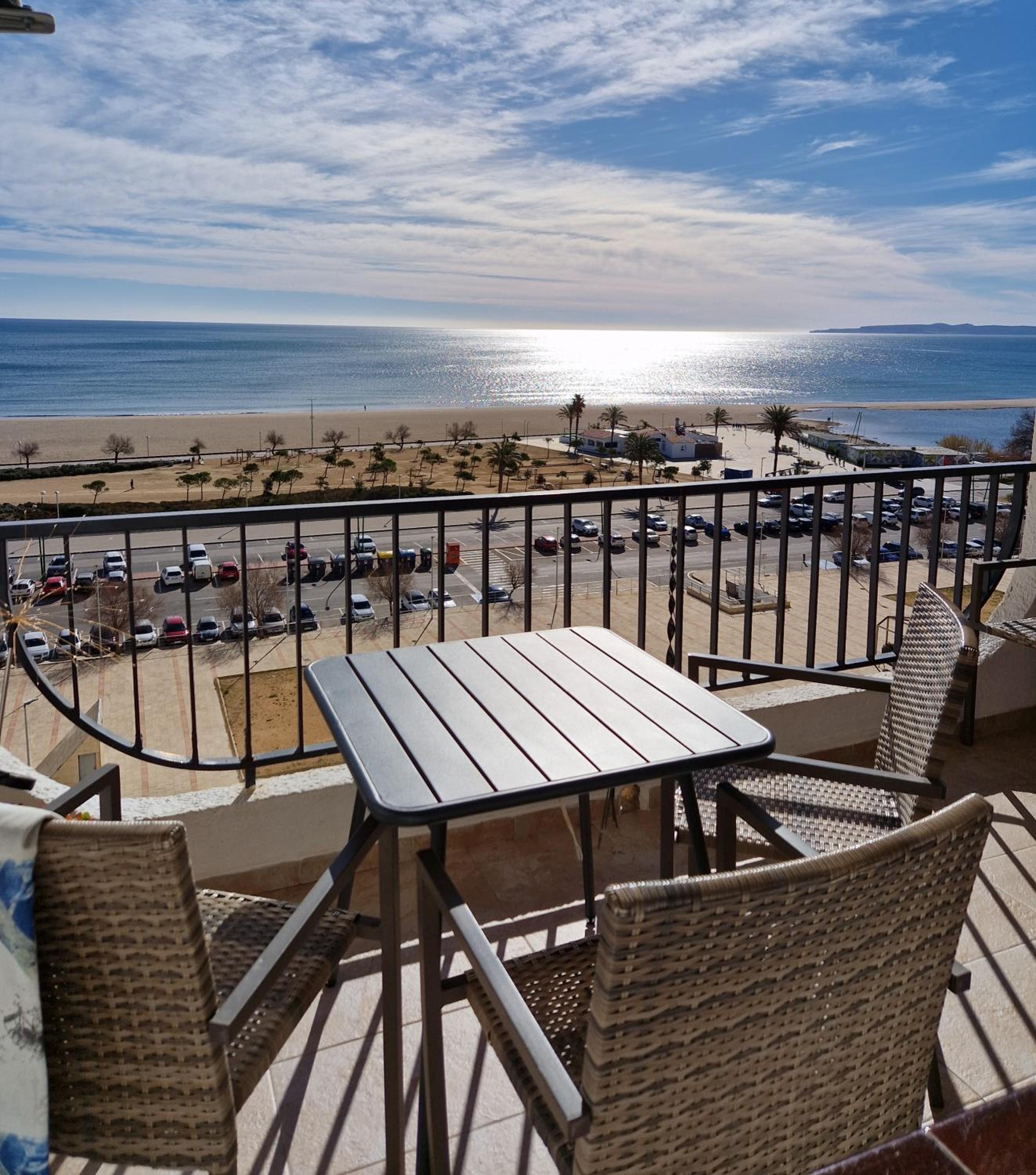 Apartment with Terrace - Photo 46